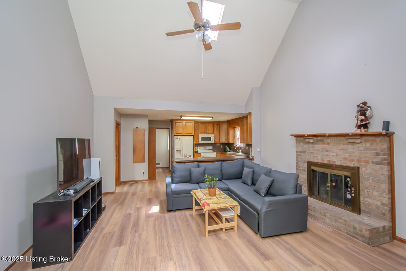9010 Green Garden Ct