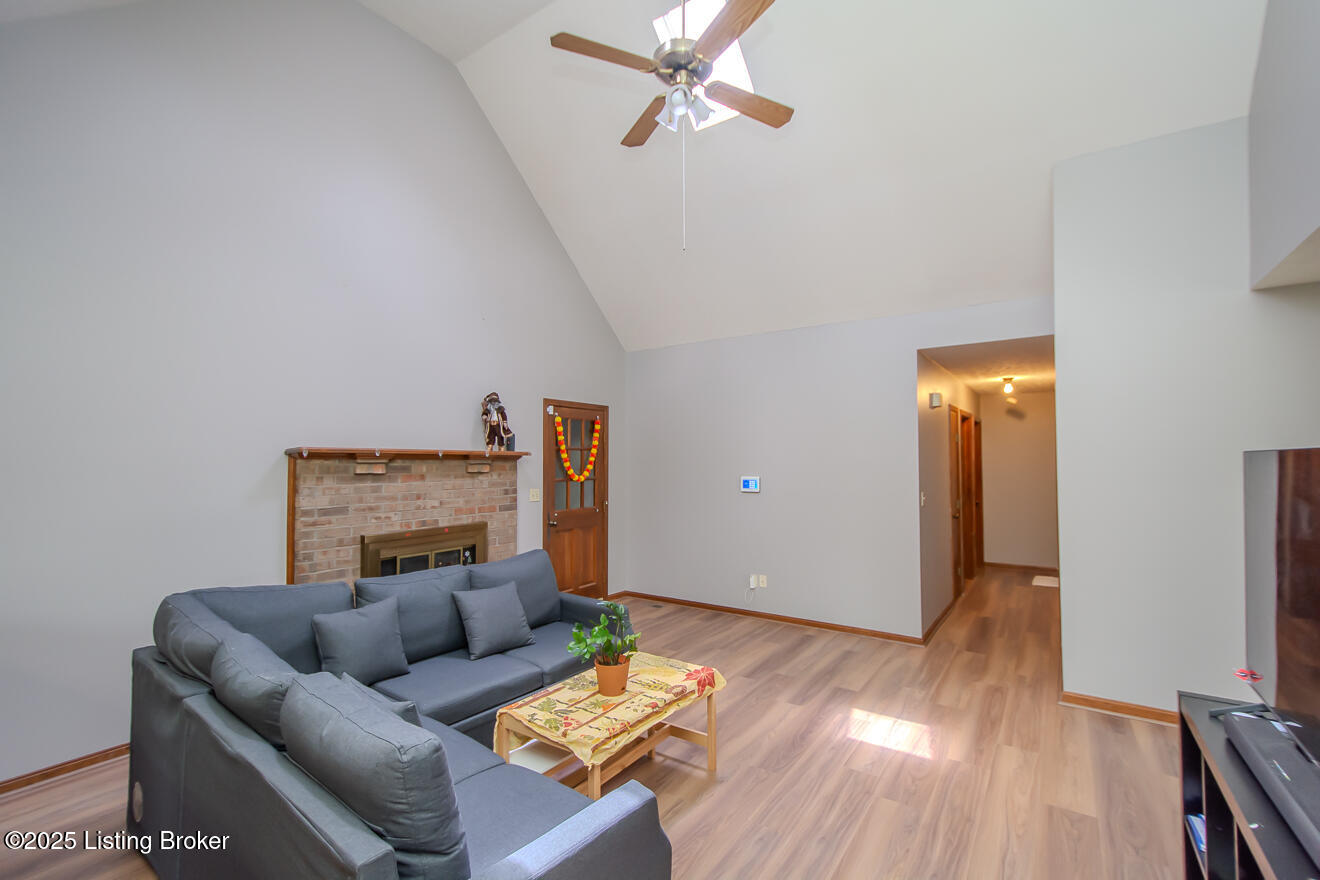 9010 Green Garden Ct
