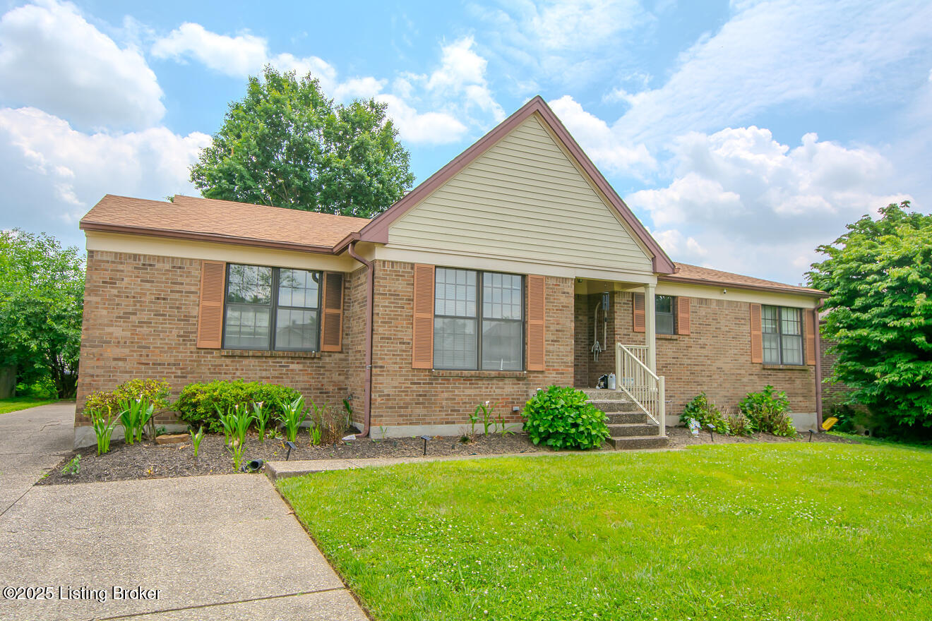 9010 Green Garden Ct