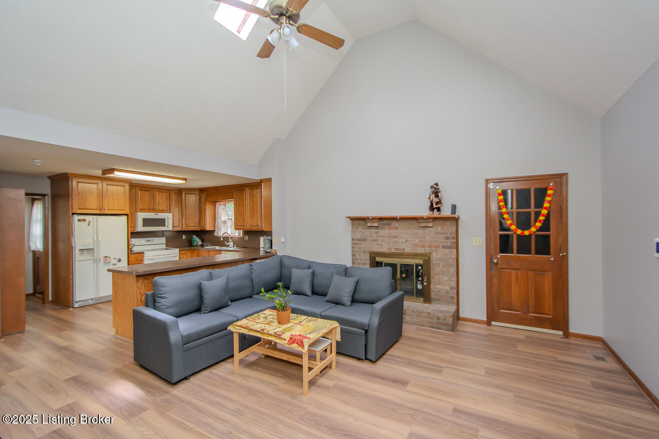 9010 Green Garden Ct