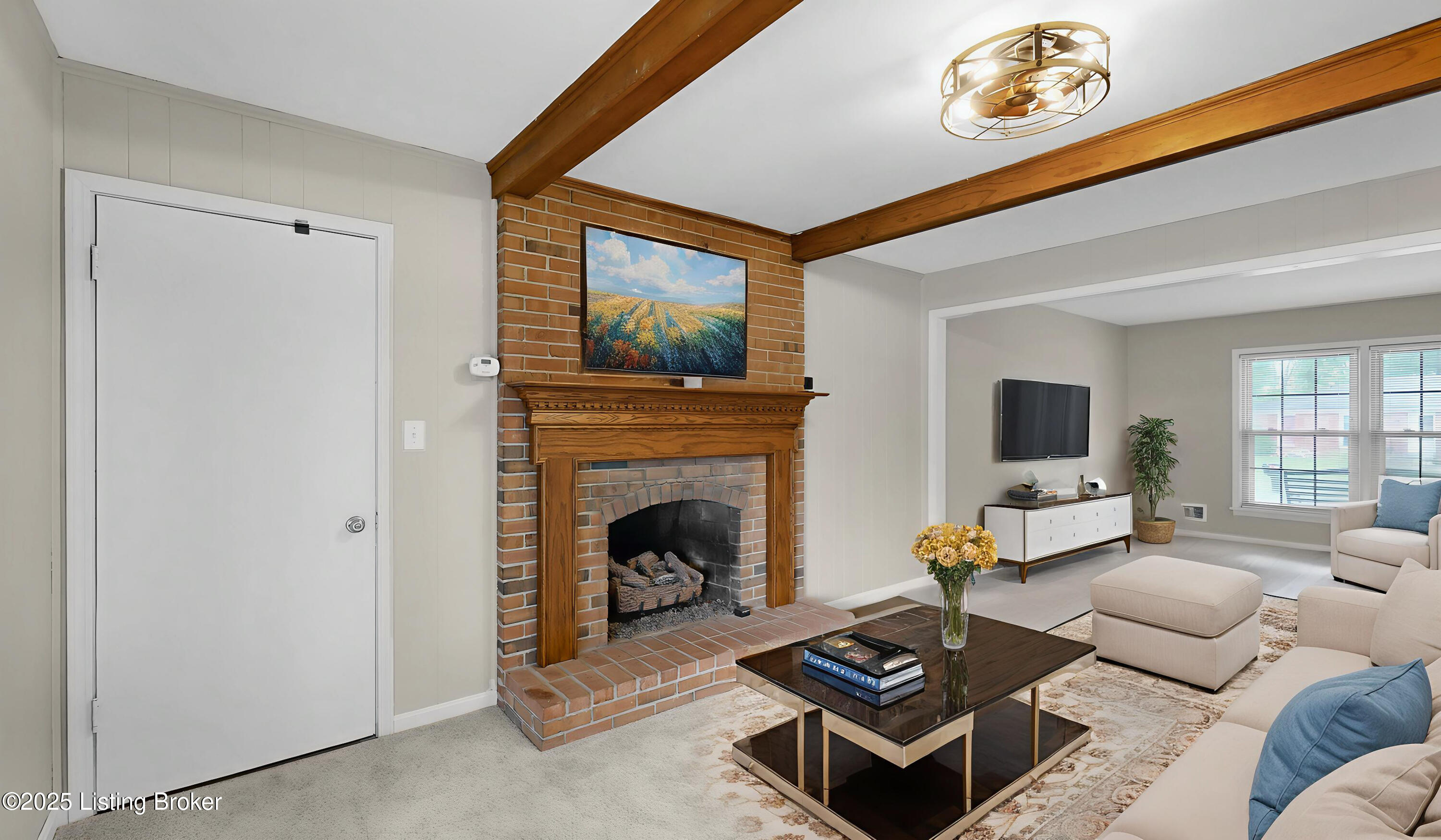 2204 Renown Dr