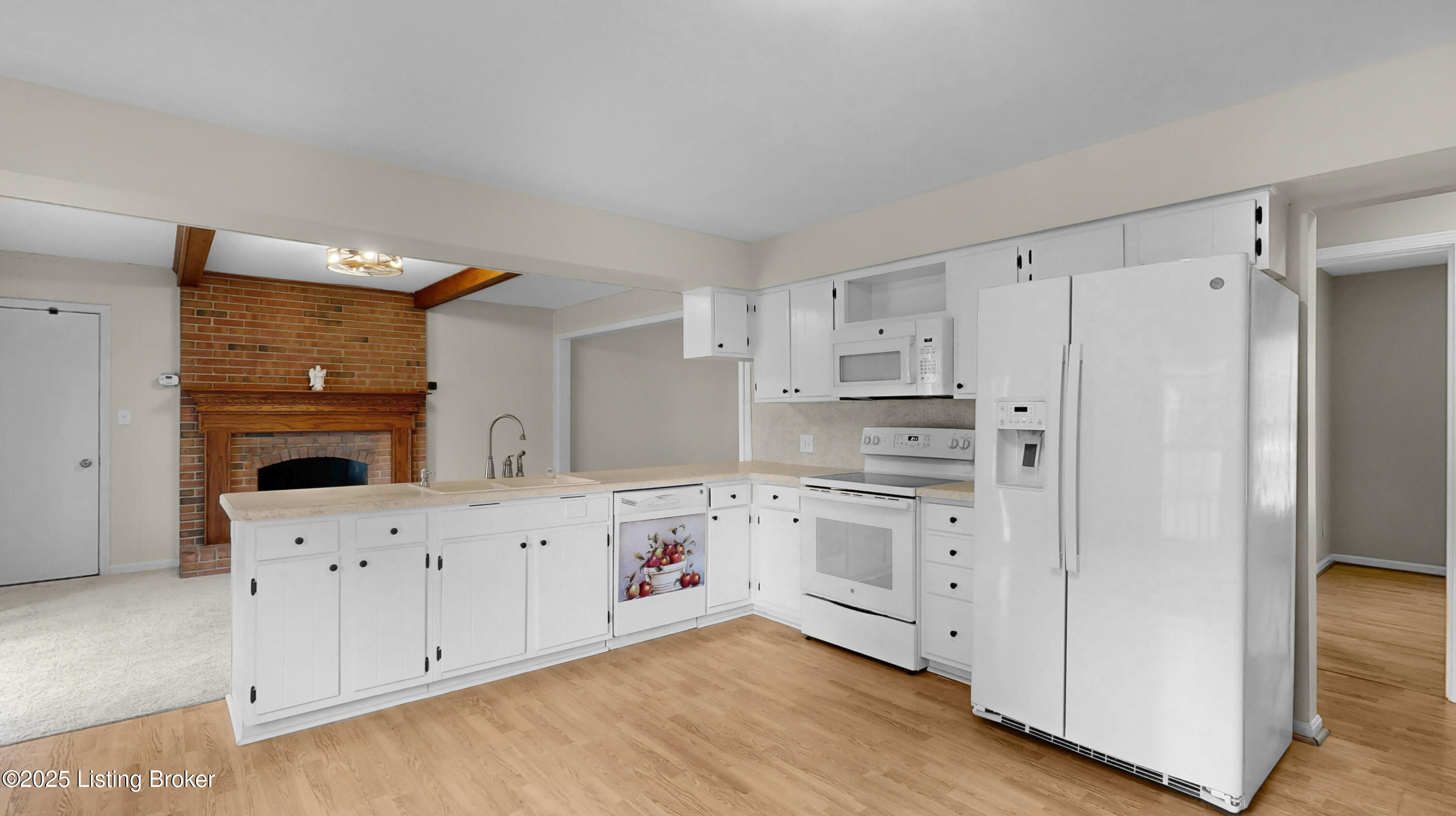 2204 Renown Dr