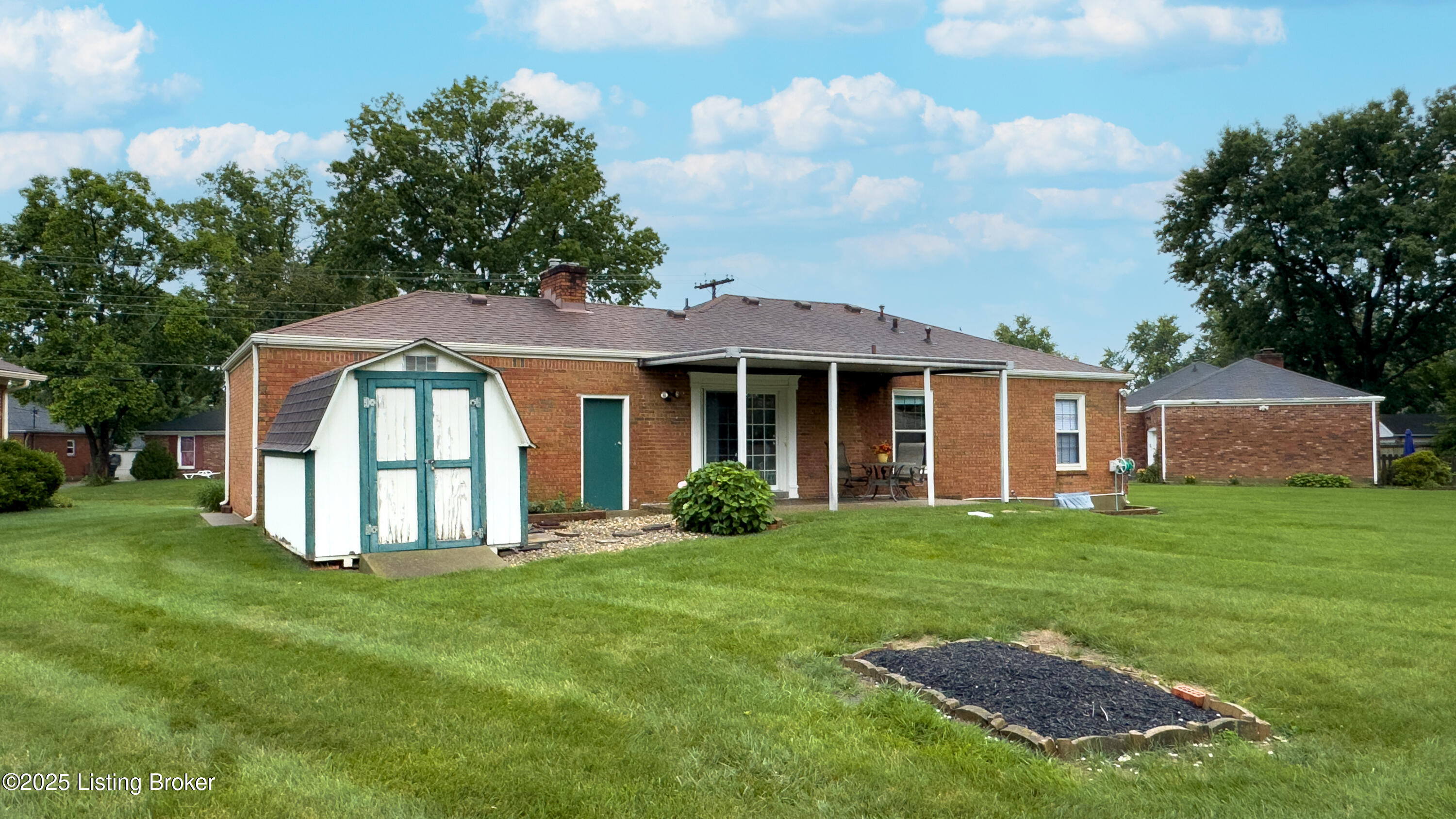 2204 Renown Dr