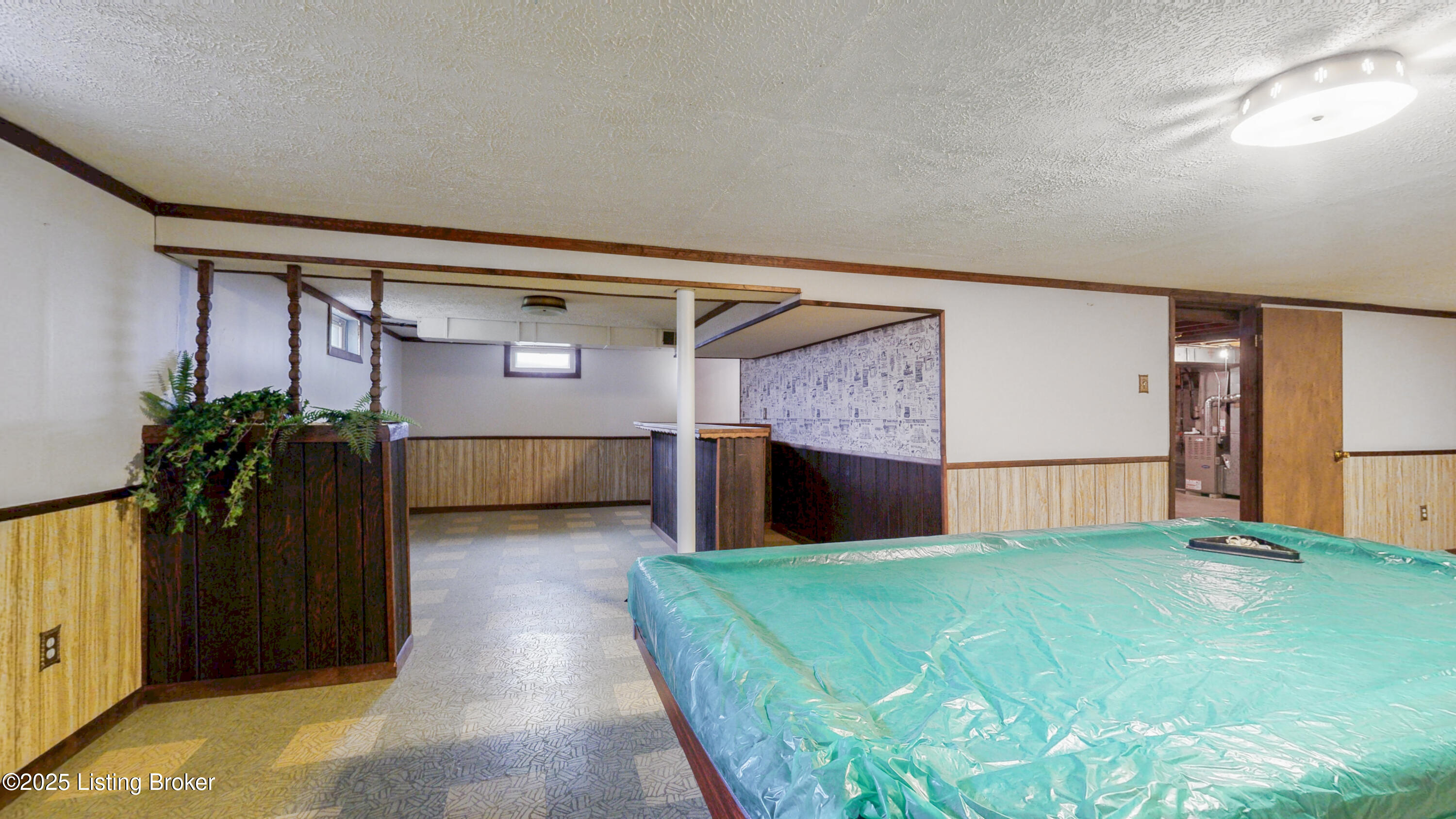 2204 Renown Dr