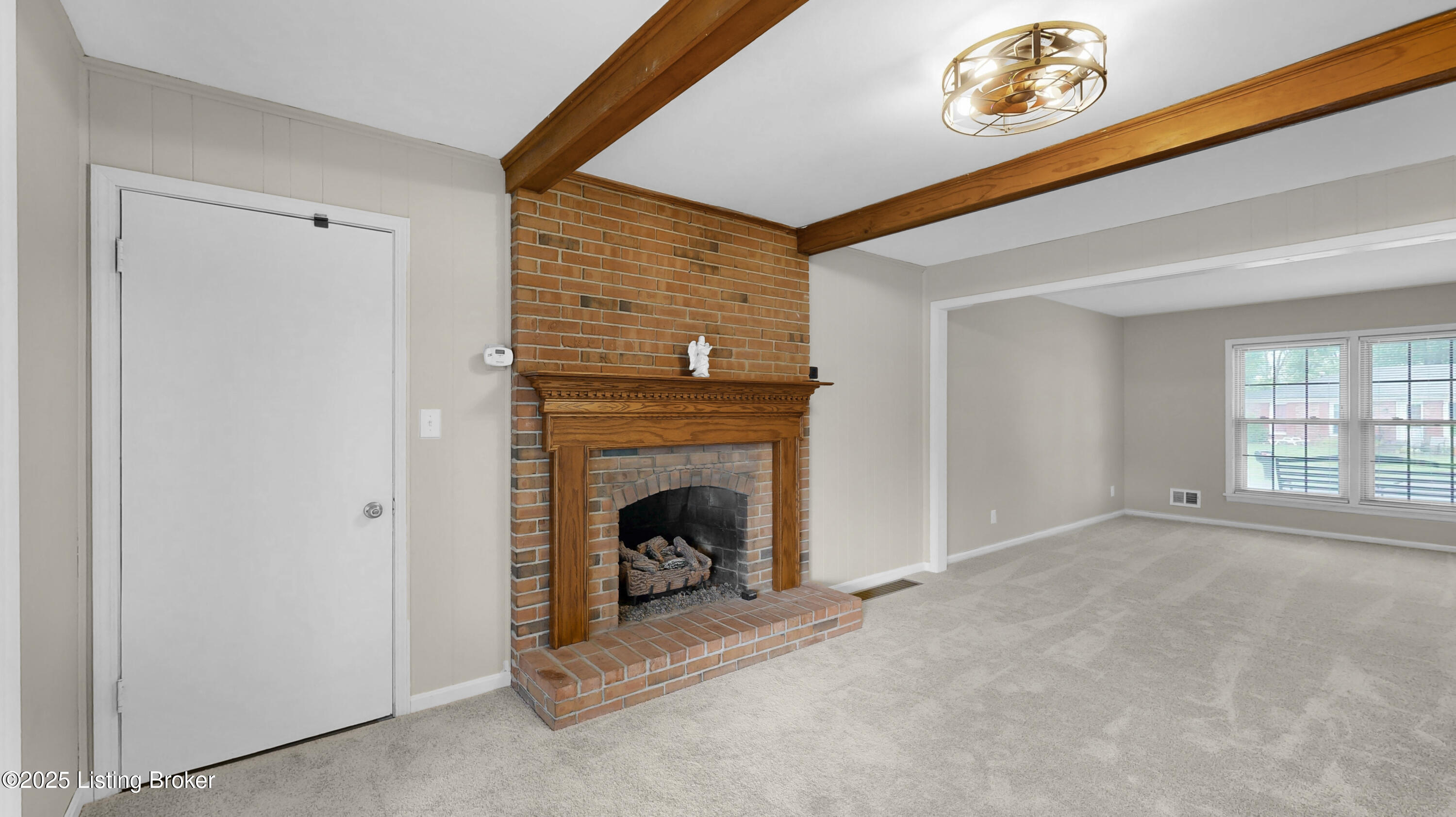 2204 Renown Dr