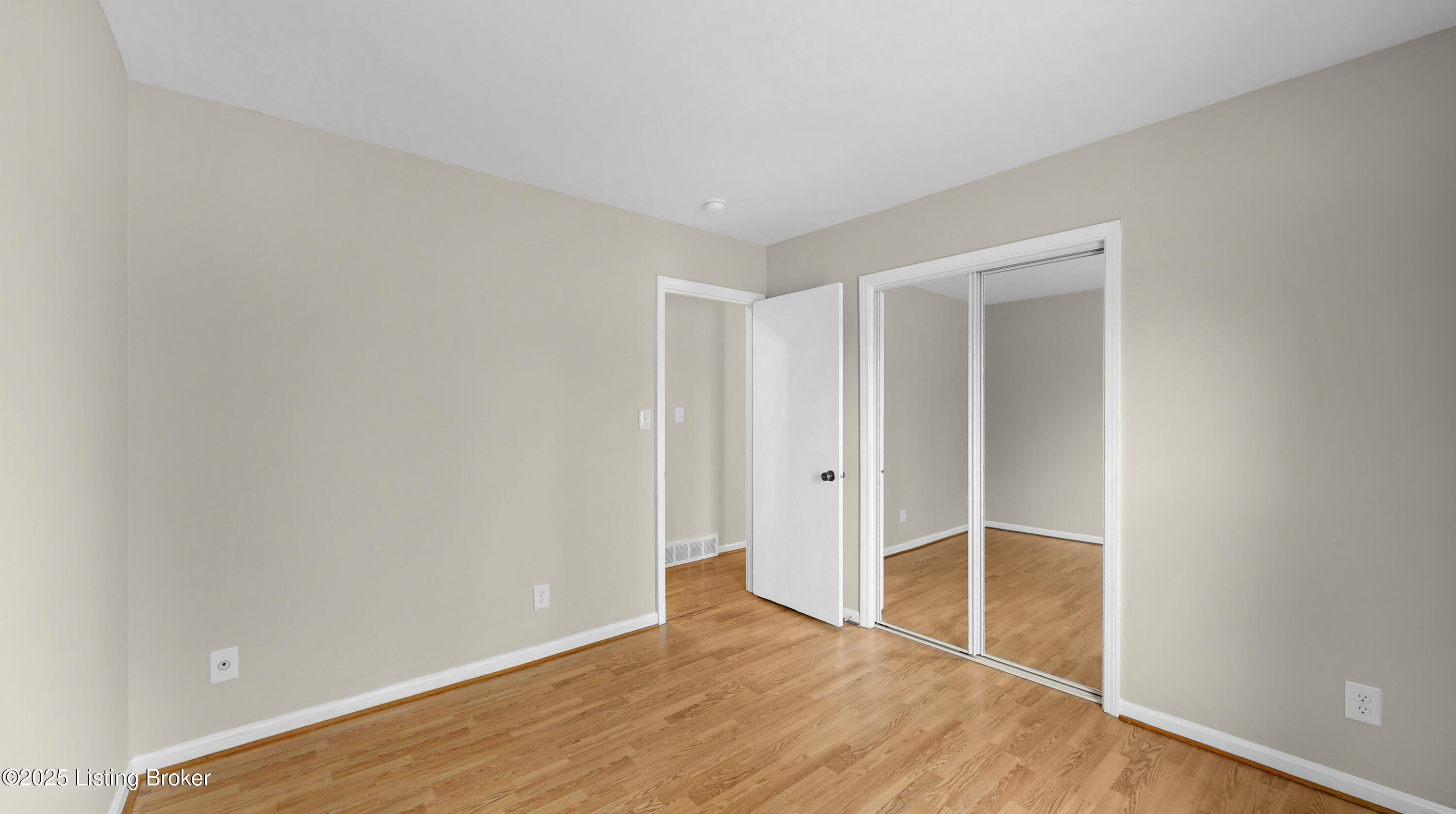 2204 Renown Dr