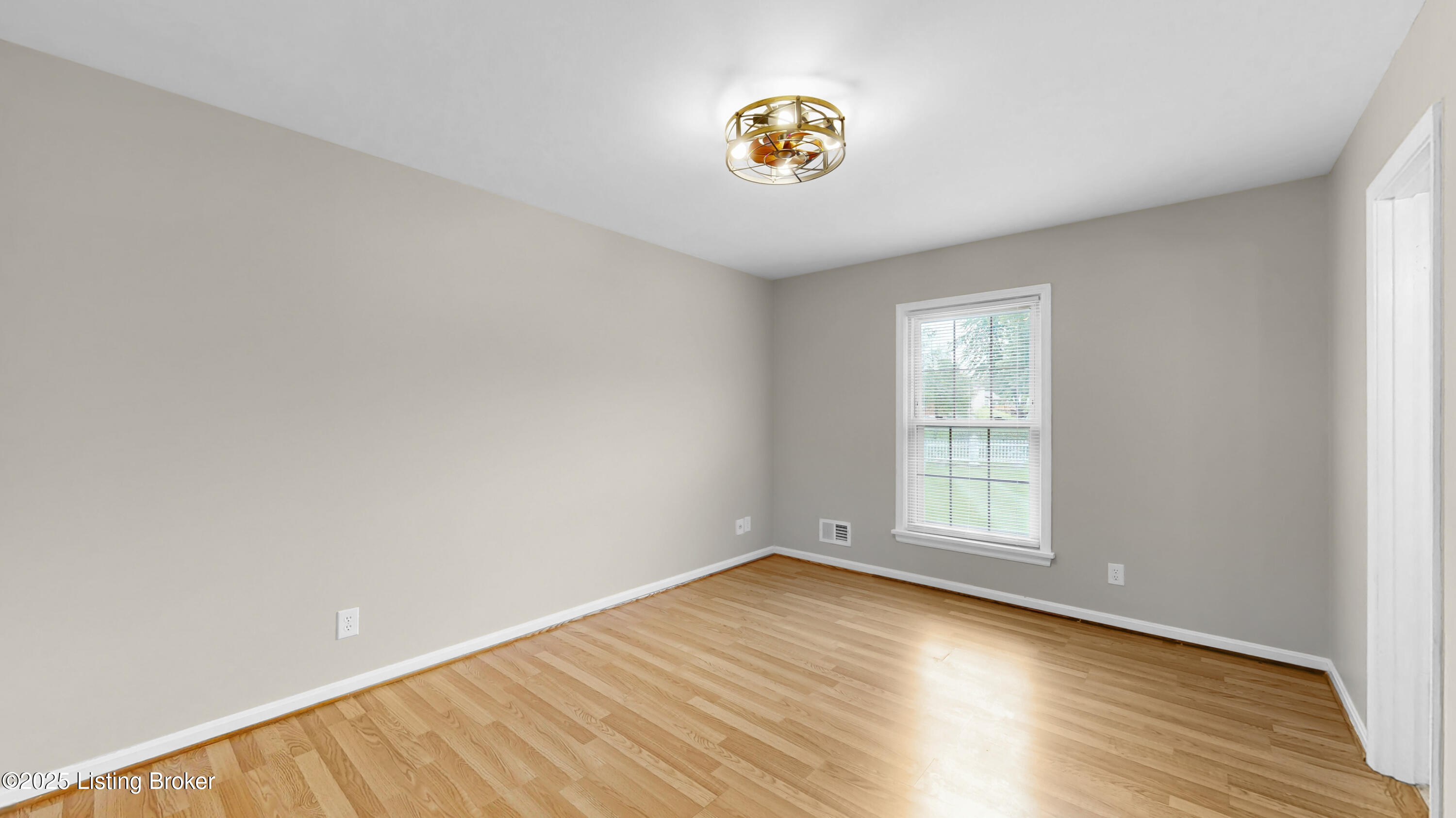 2204 Renown Dr