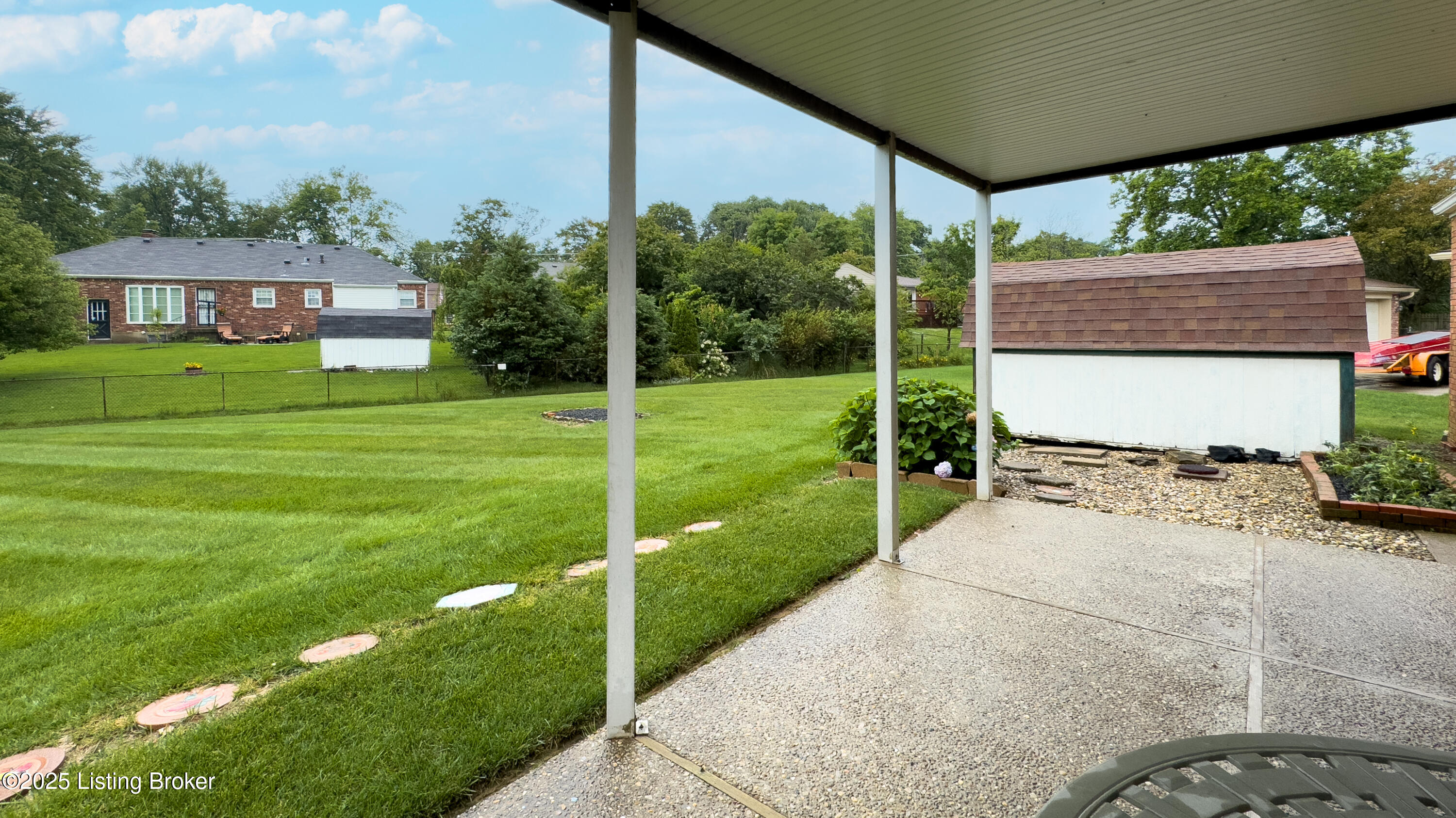 2204 Renown Dr