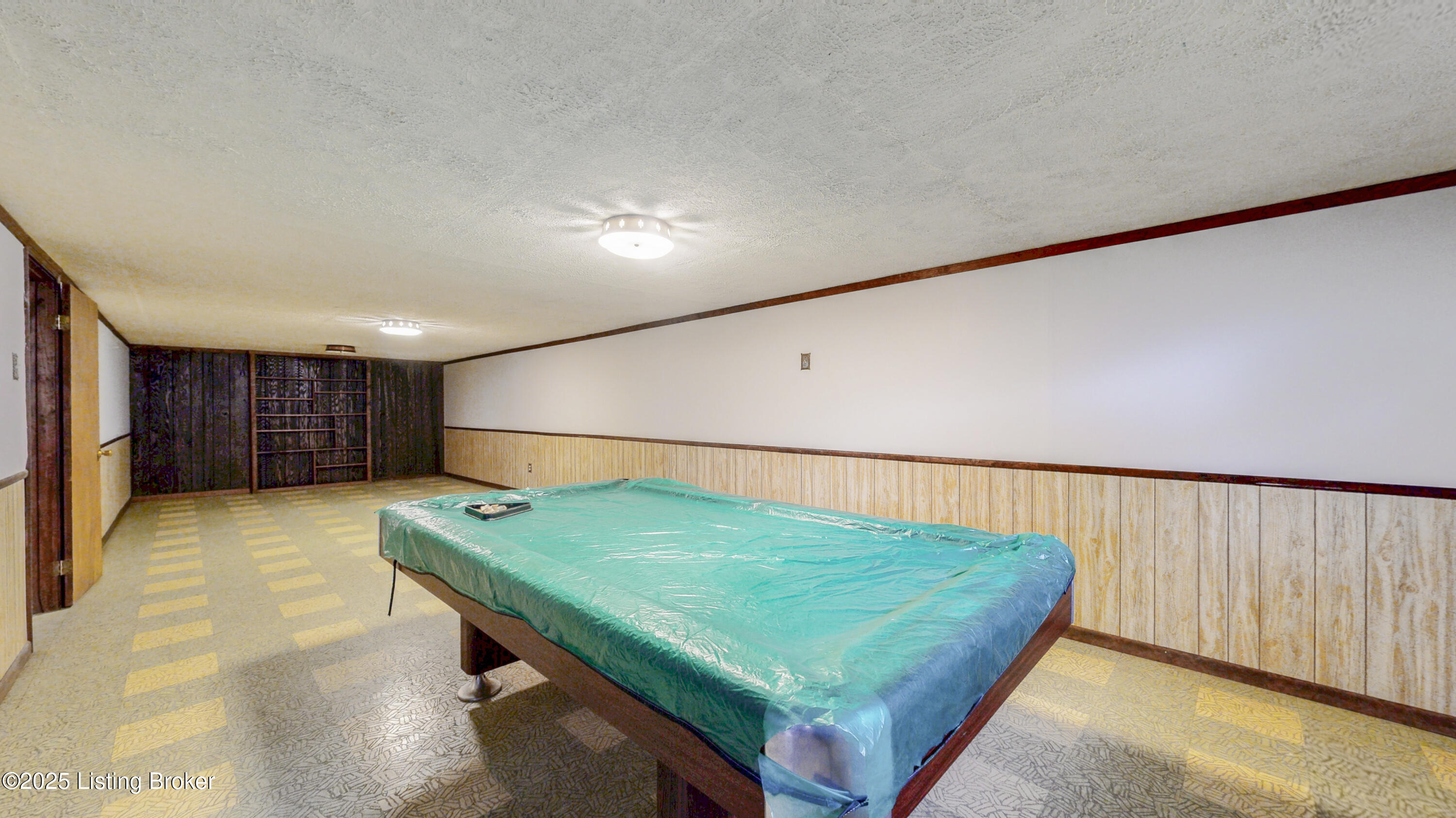 2204 Renown Dr