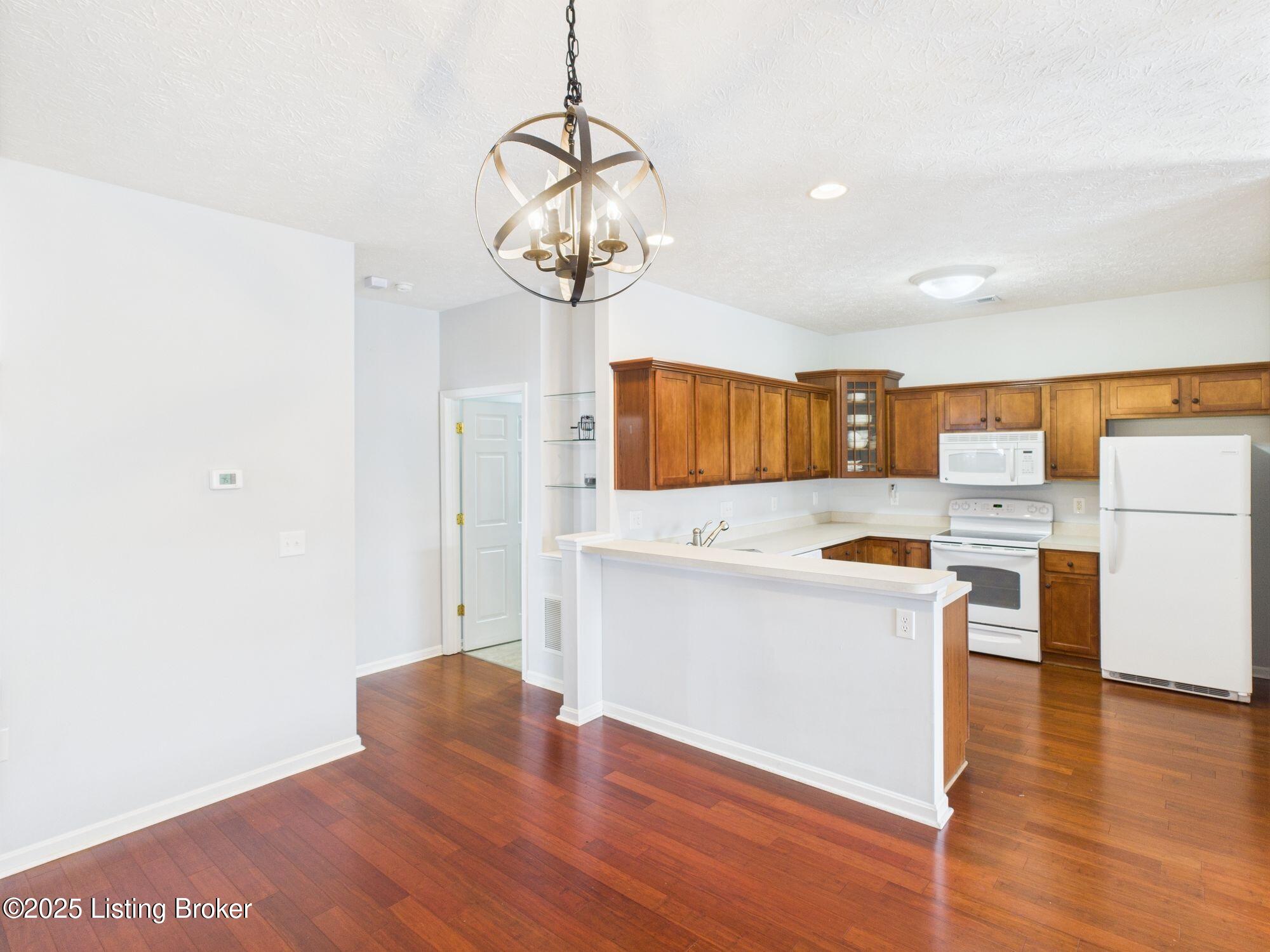 5202 Savannah Springs Dr