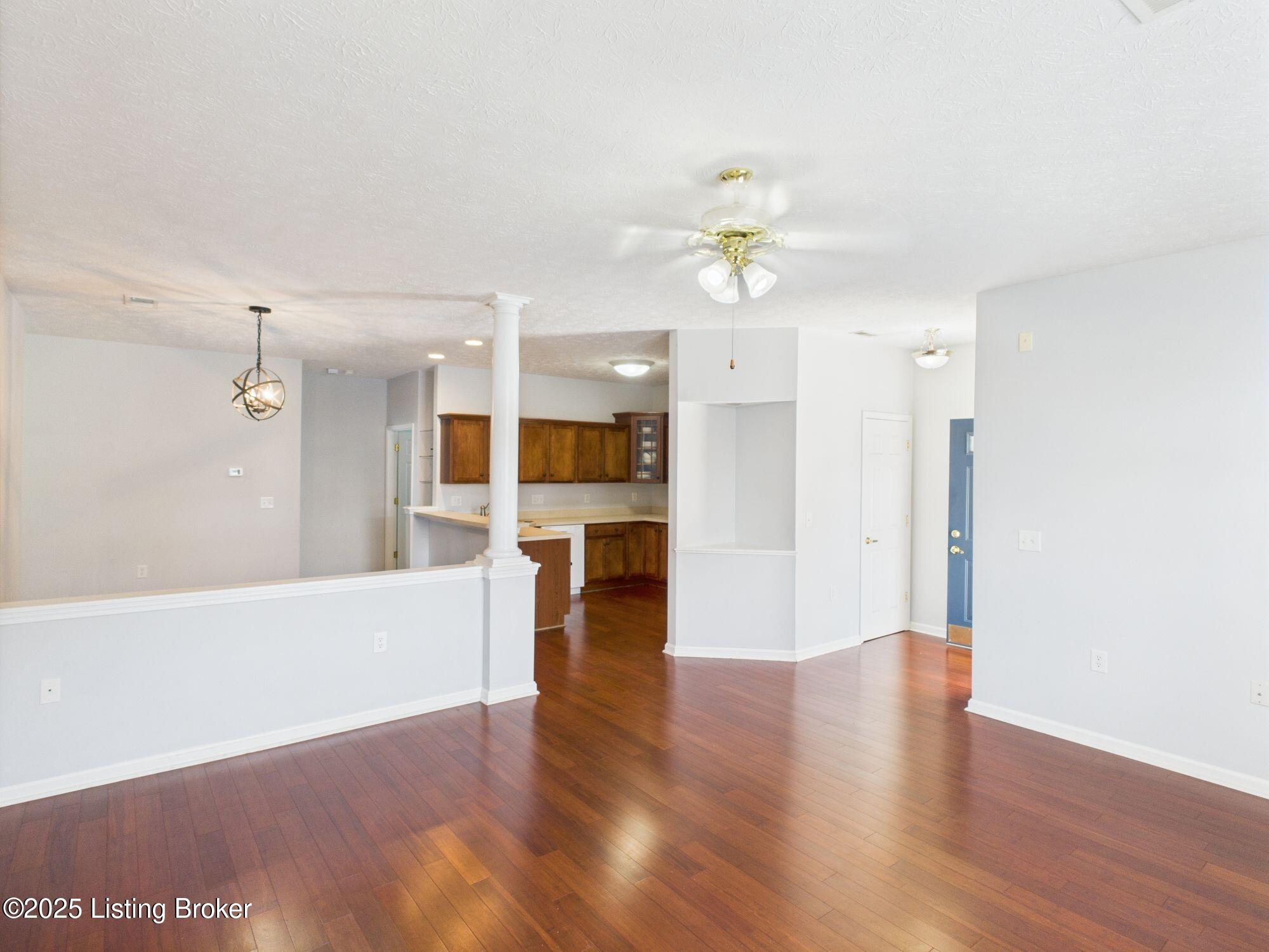 5202 Savannah Springs Dr