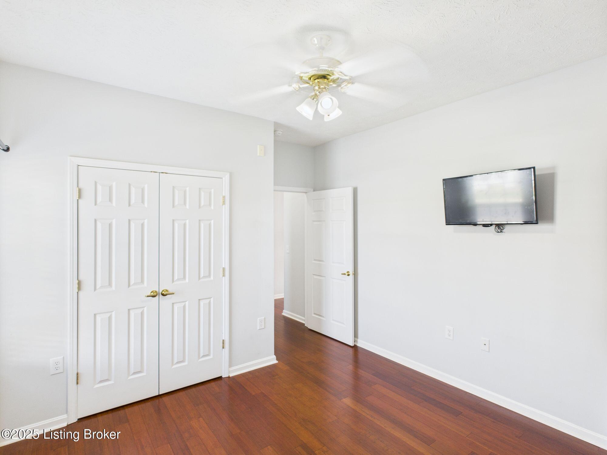 5202 Savannah Springs Dr
