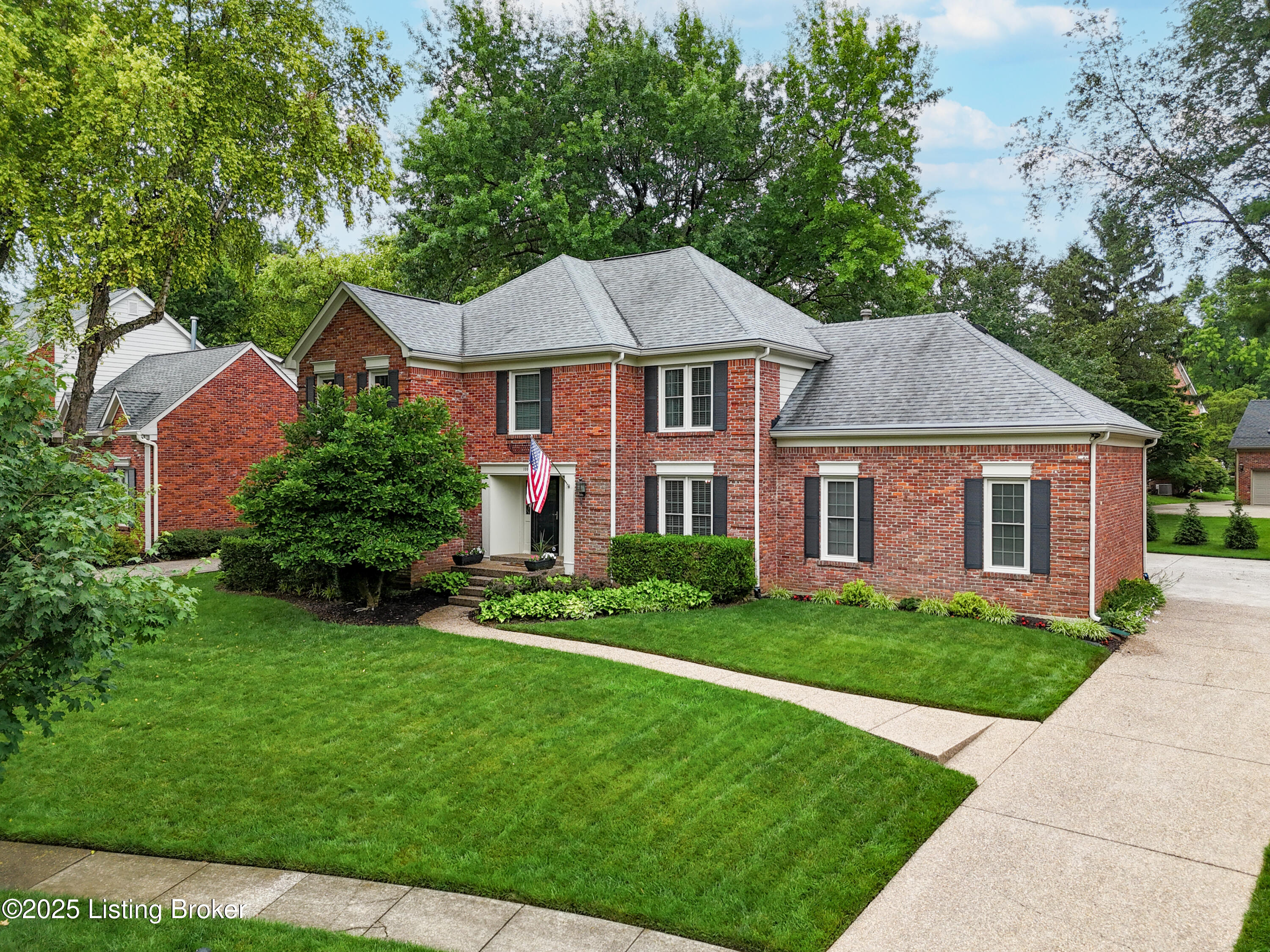 1004 Springside Way