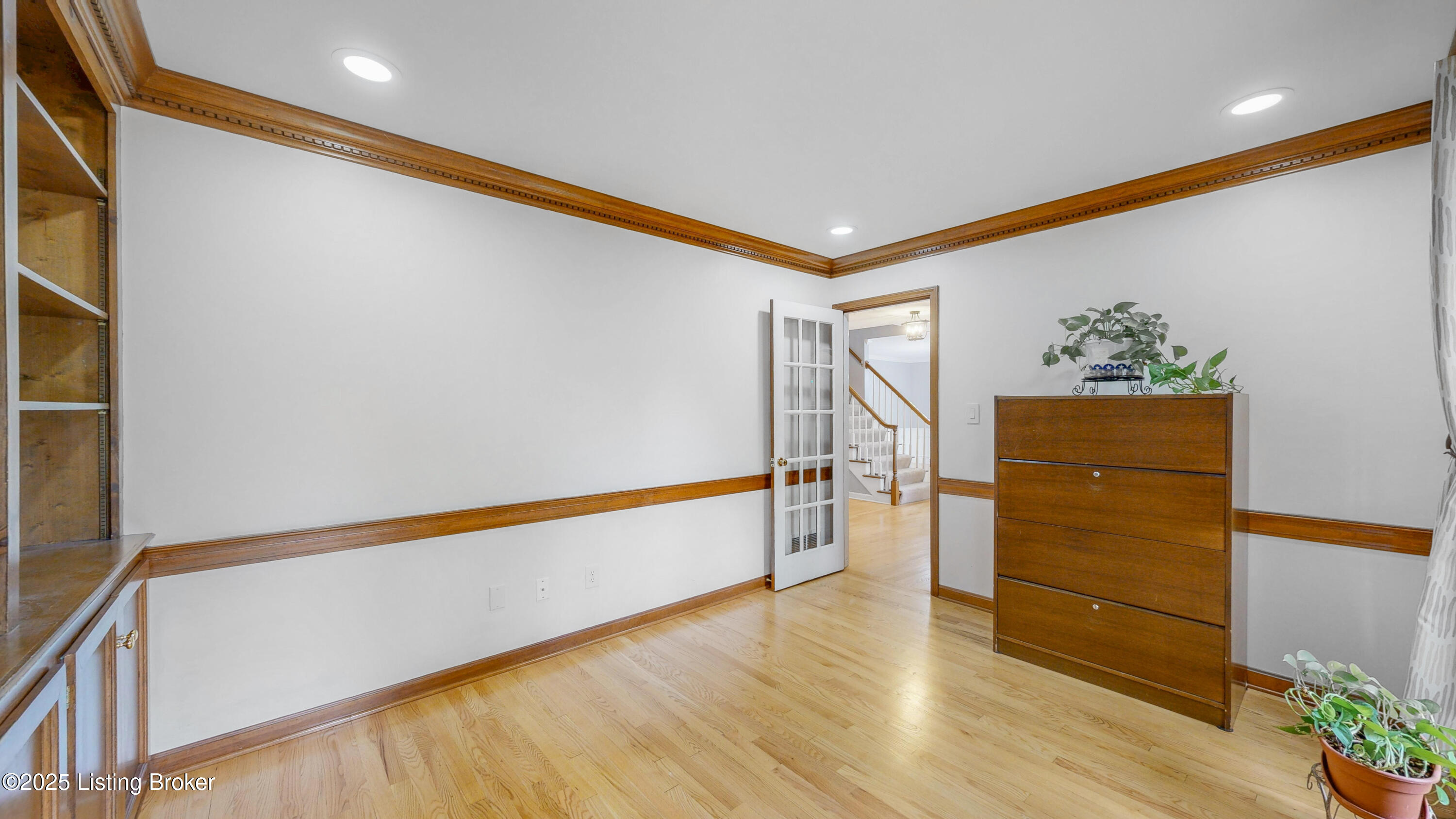 1004 Springside Way