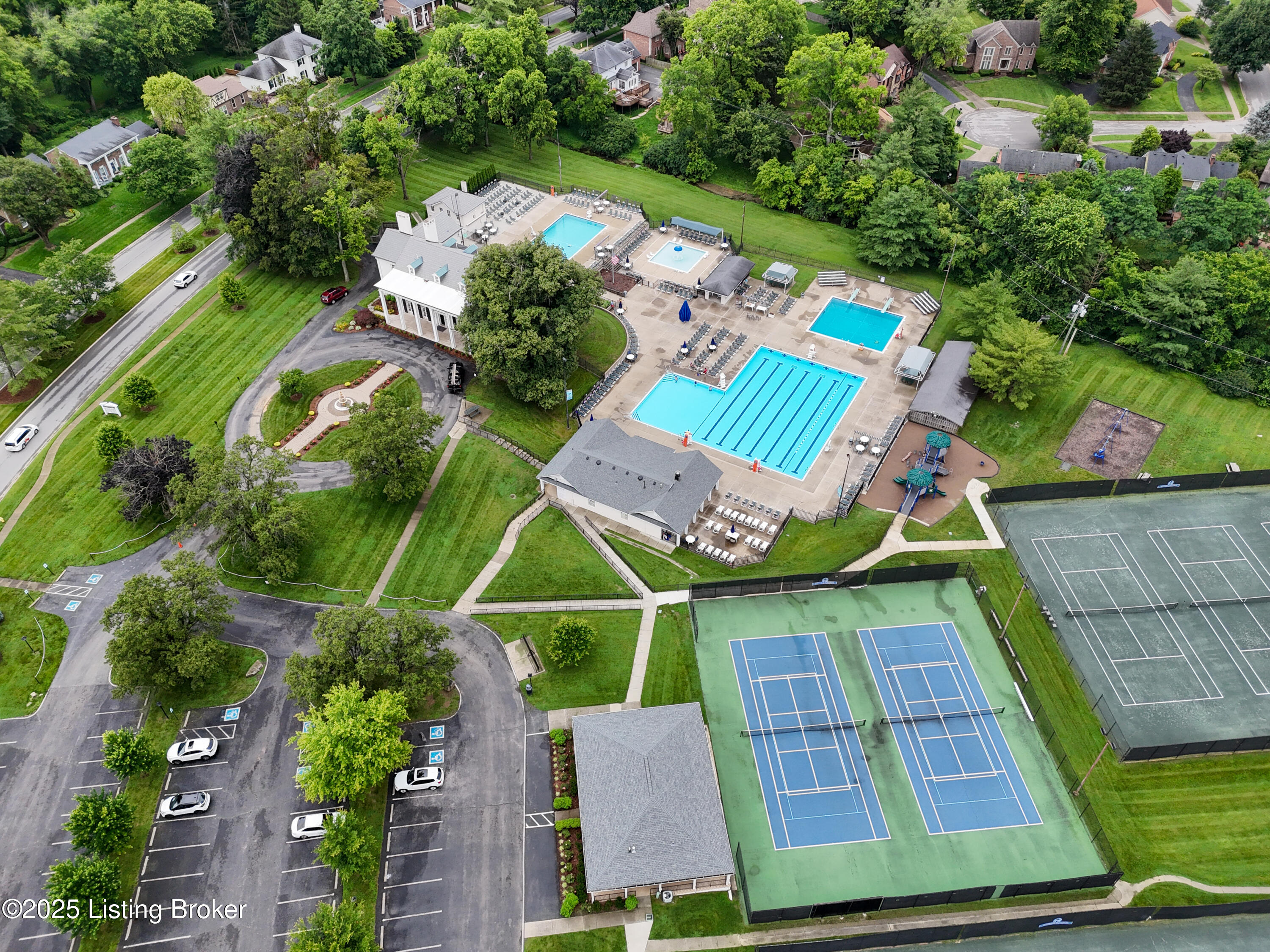 1004 Springside Way