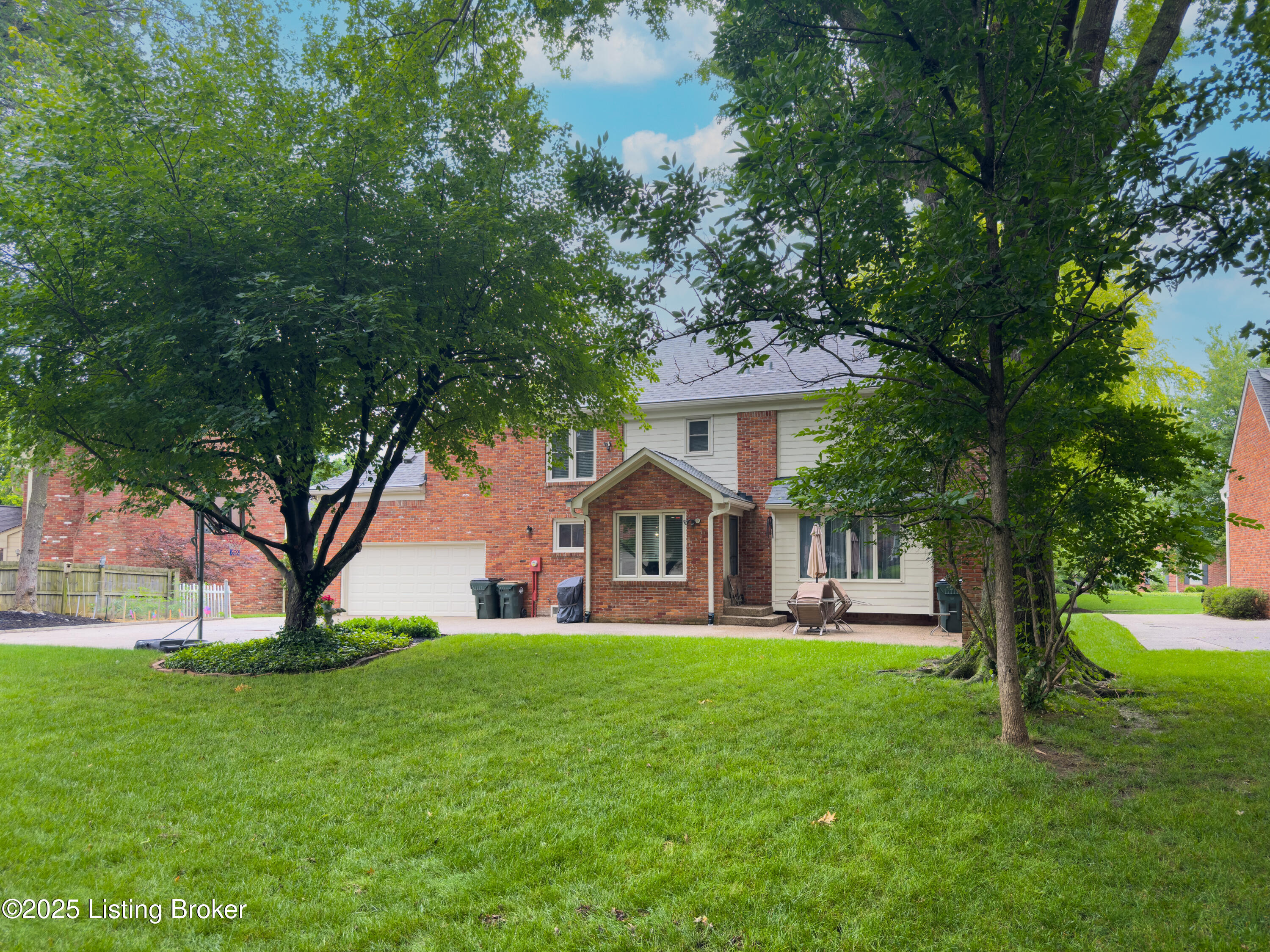 1004 Springside Way