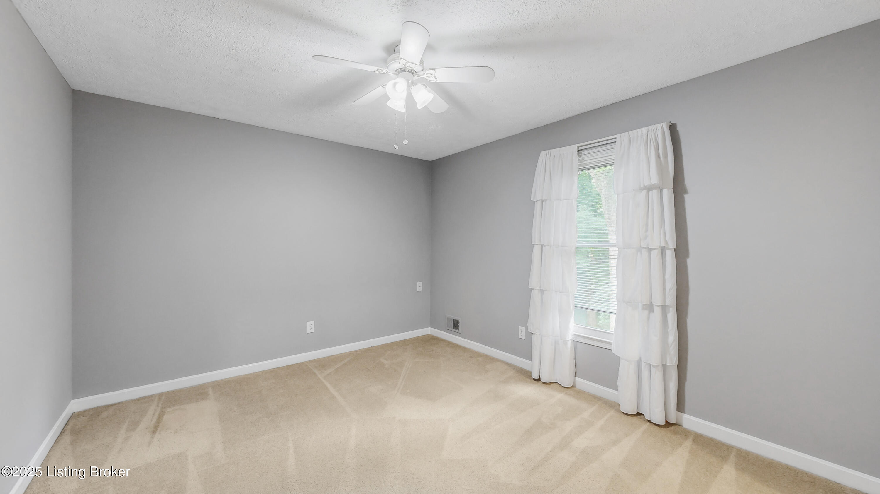 1004 Springside Way