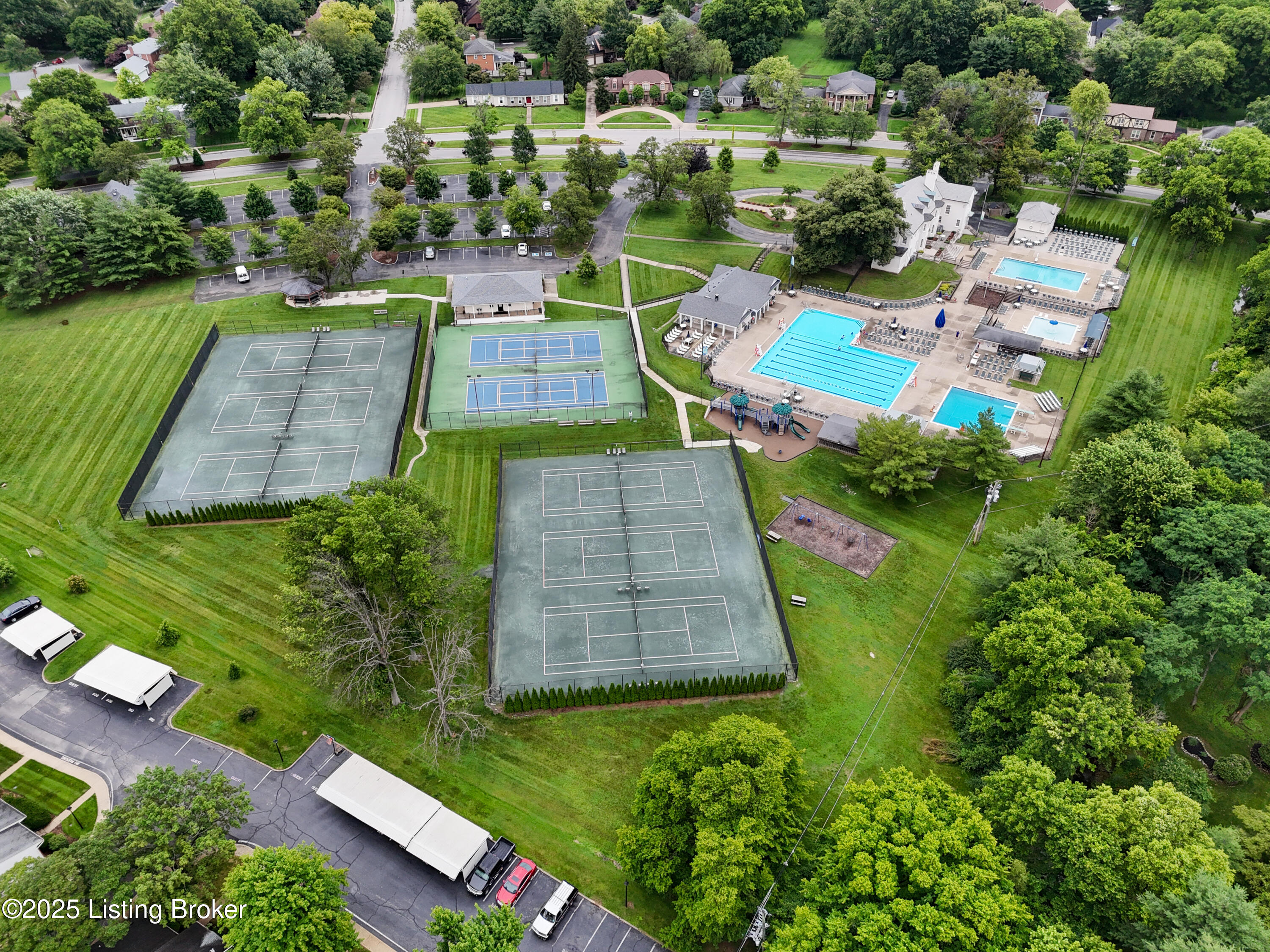 1004 Springside Way