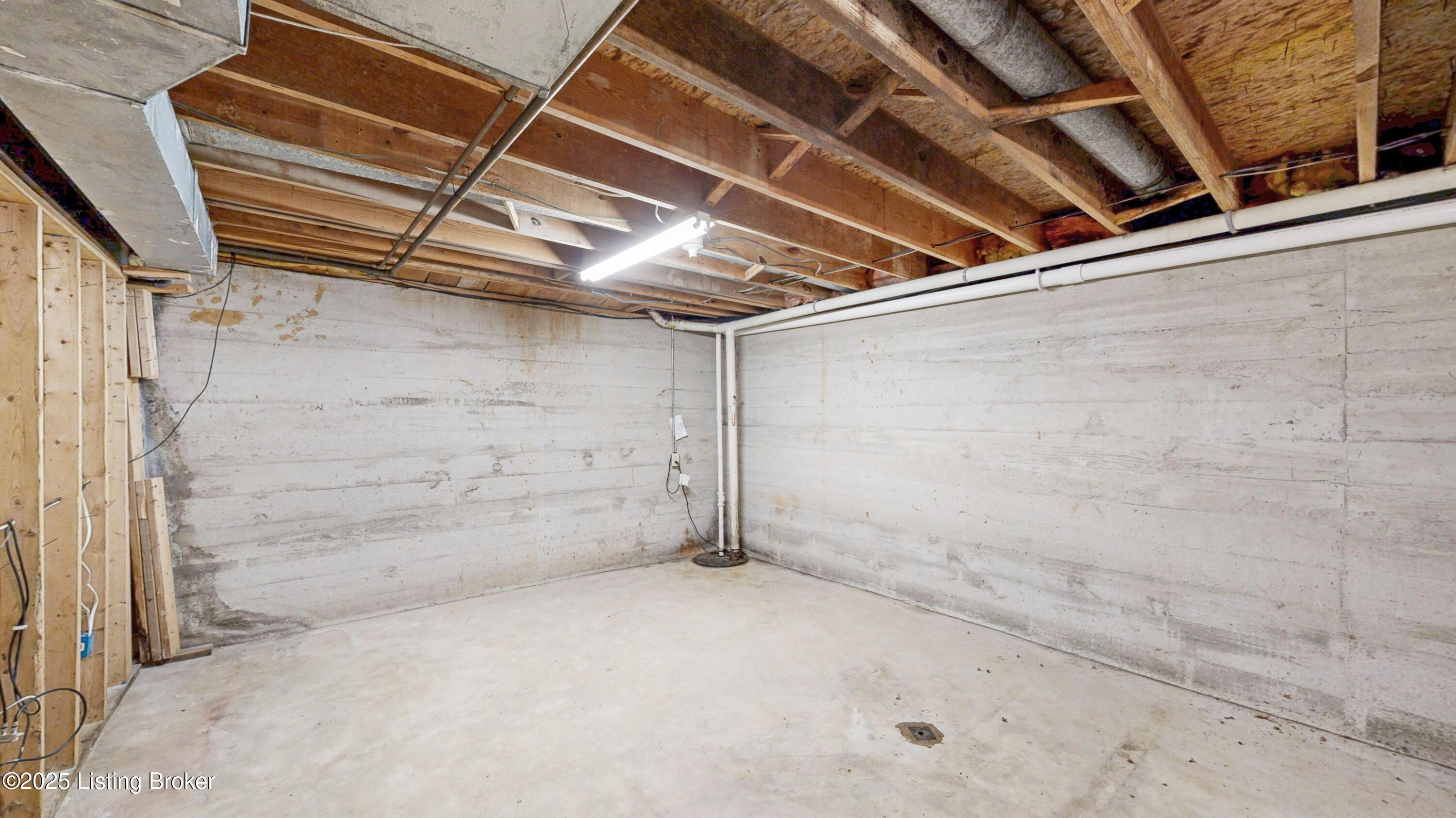 1004 Springside Way