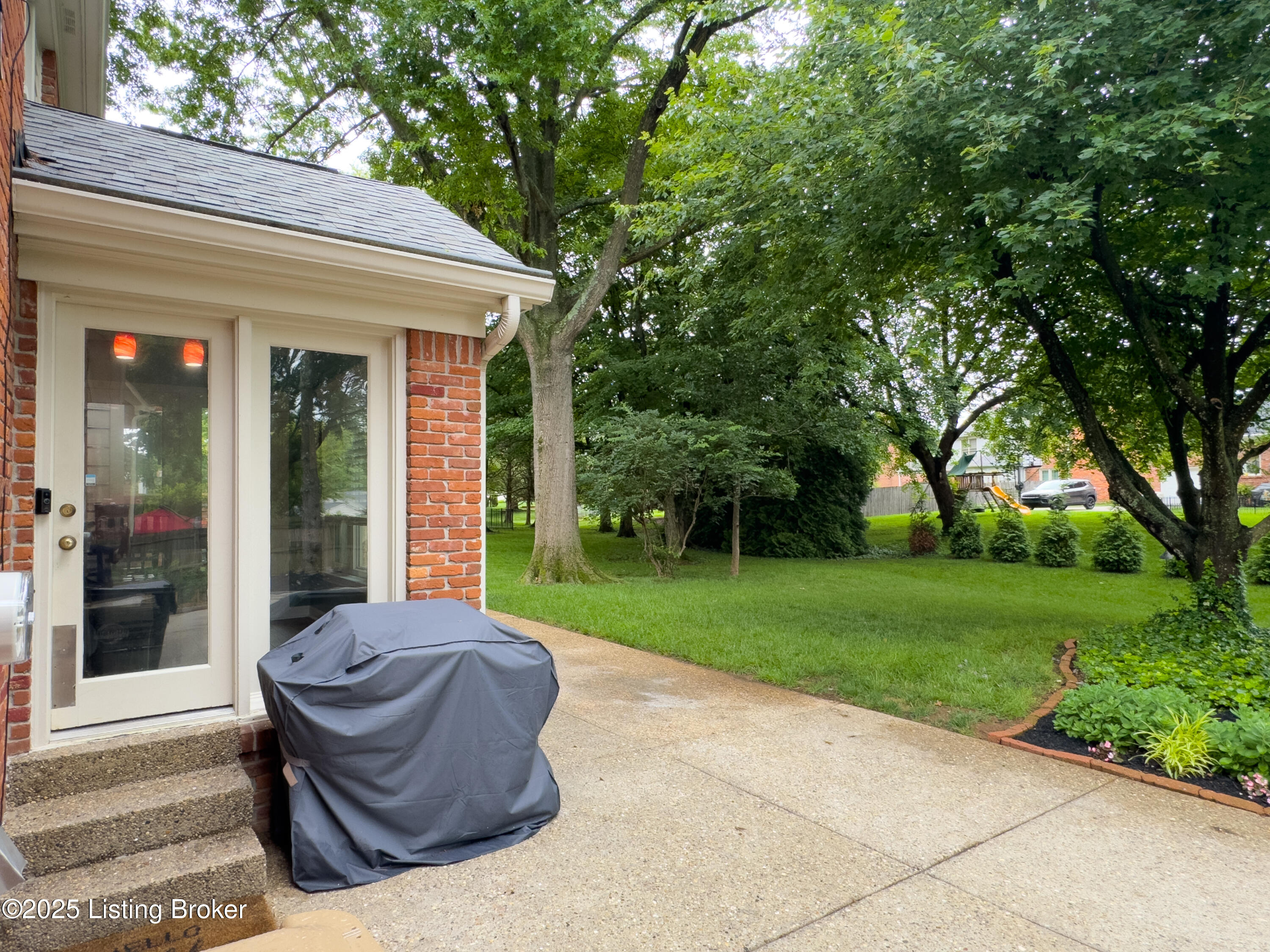 1004 Springside Way