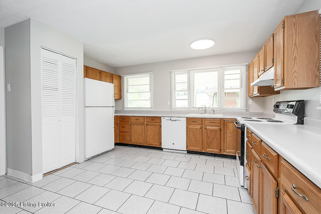 3111 Radiance Rd
