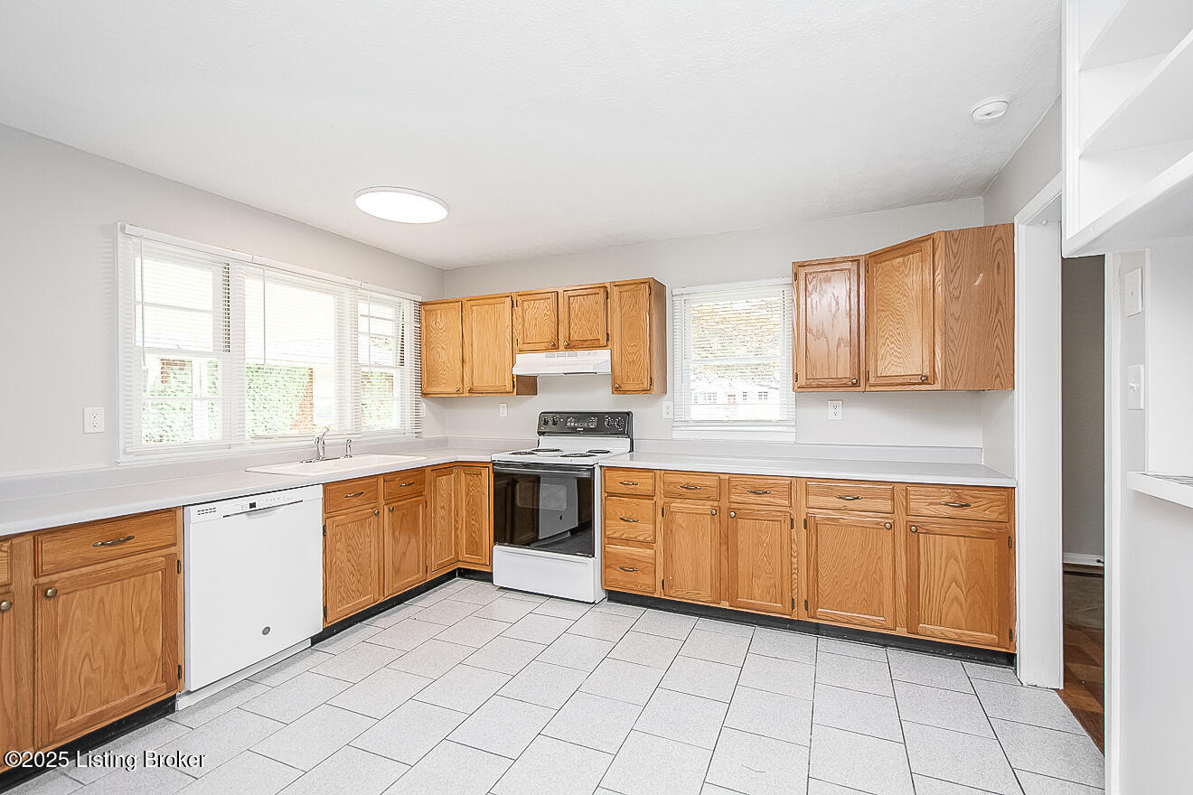 3111 Radiance Rd