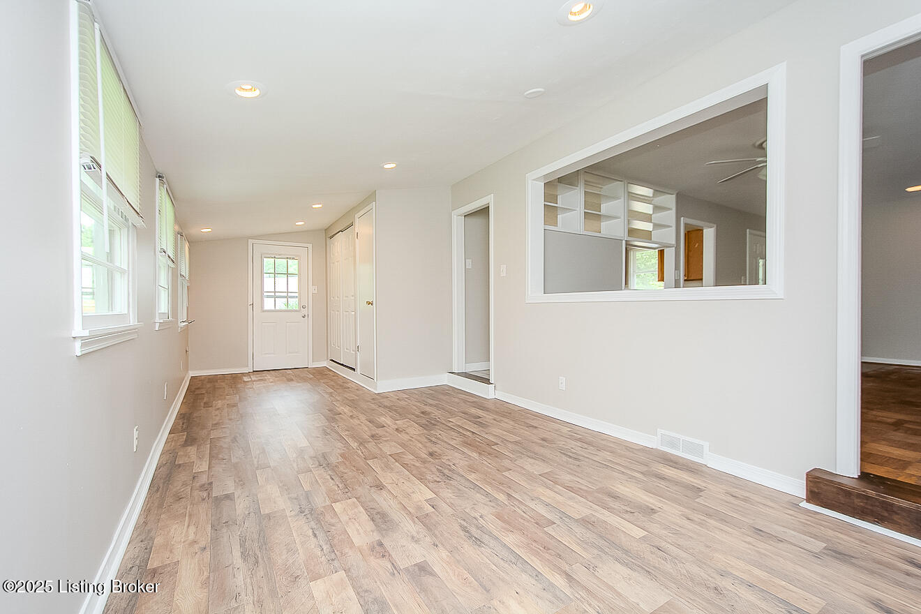 3111 Radiance Rd