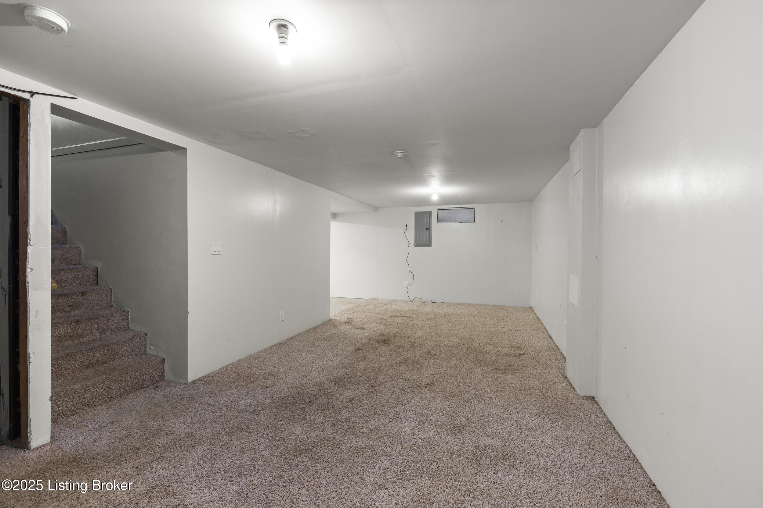 8816 Moody Rd