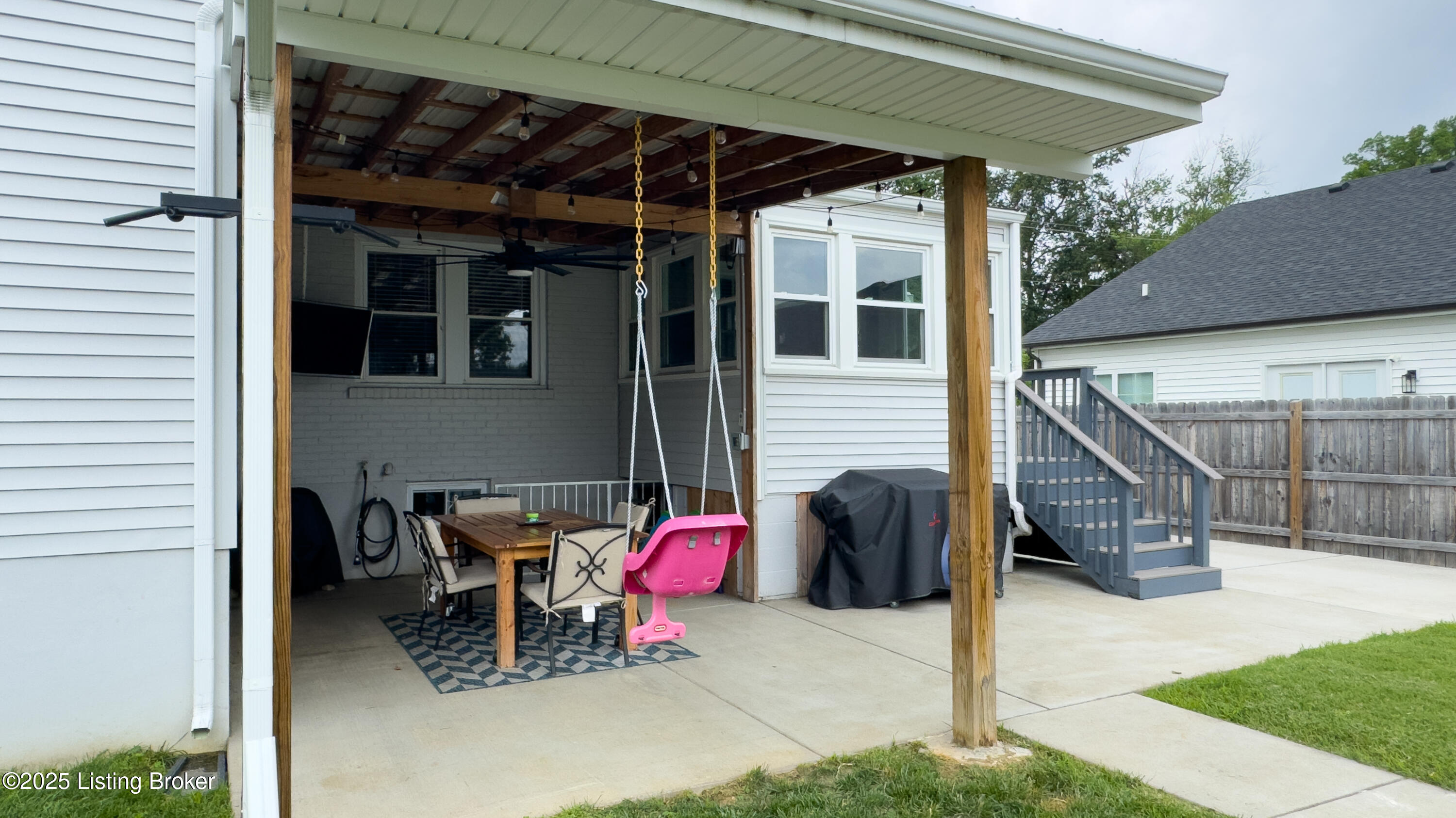415 Washburn Ave