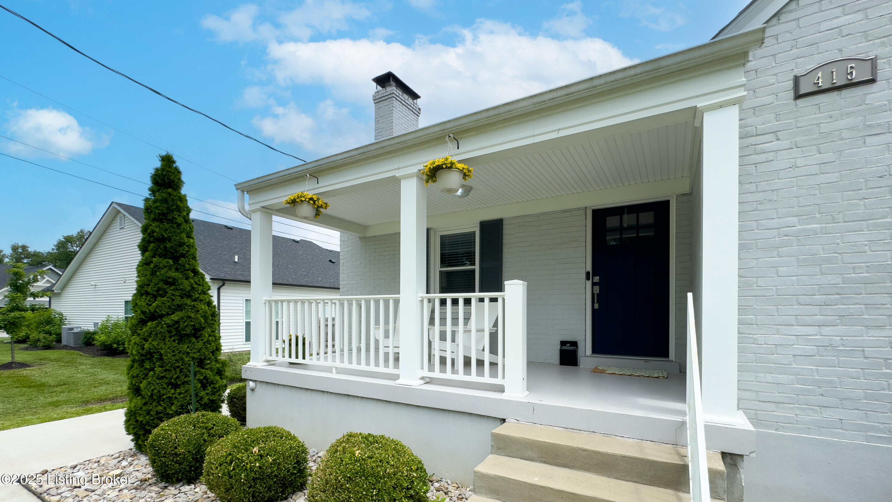 415 Washburn Ave