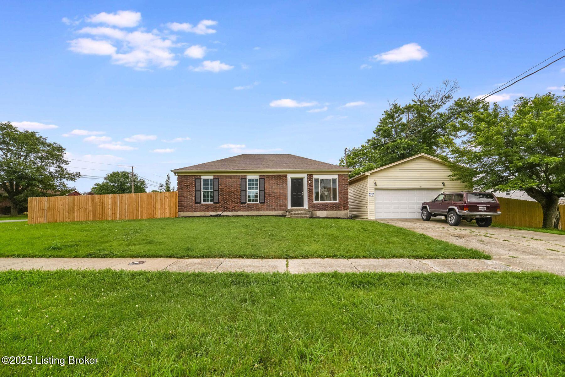 11311 Angelina Rd