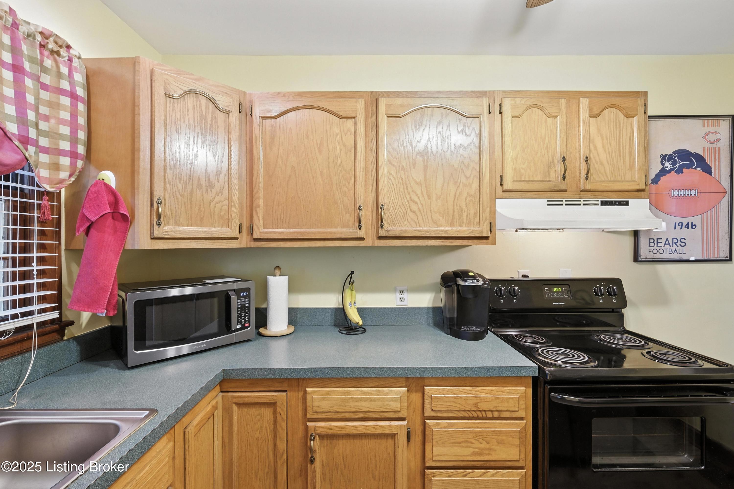 411 Christopher Pl