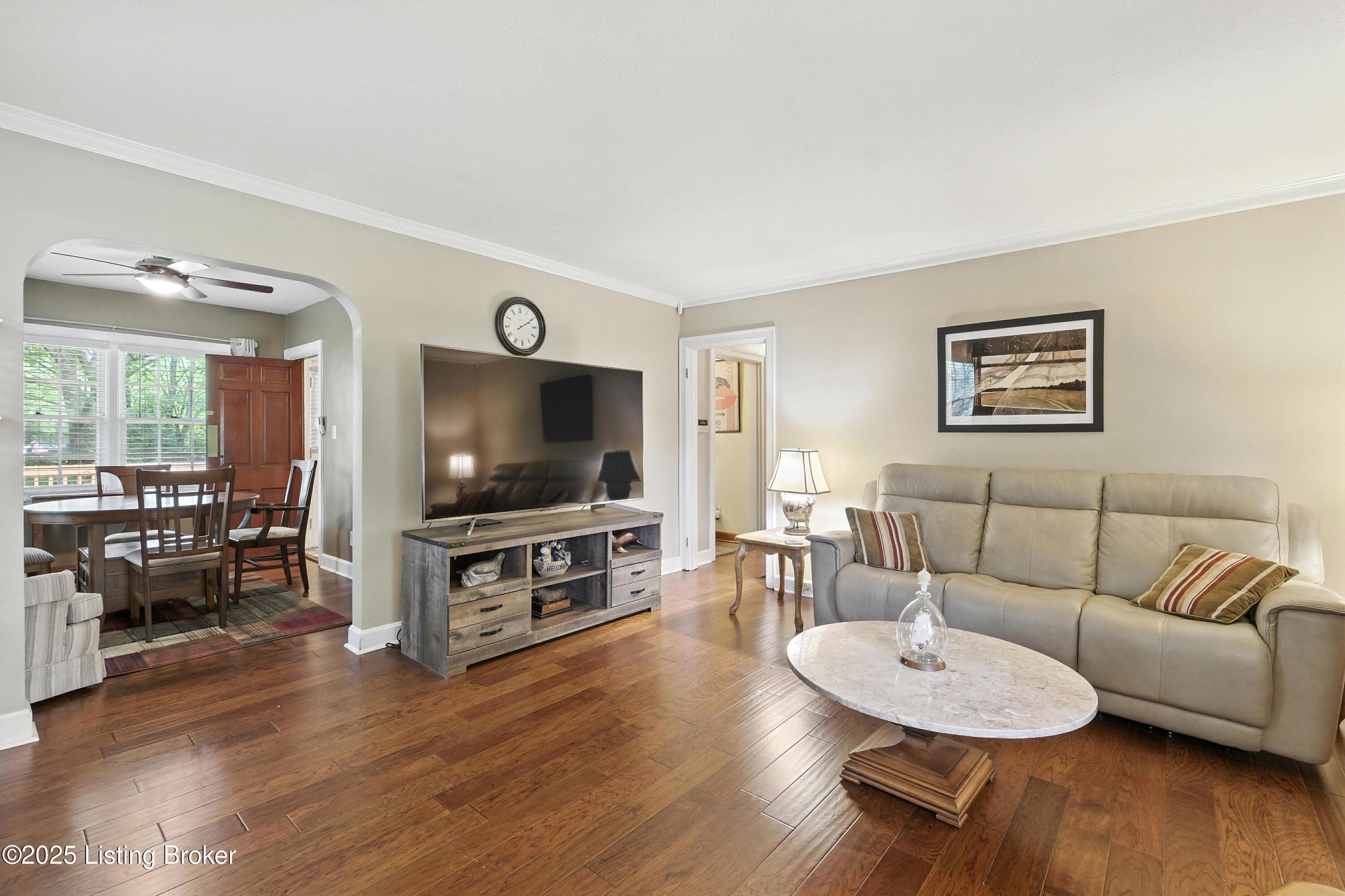 411 Christopher Pl