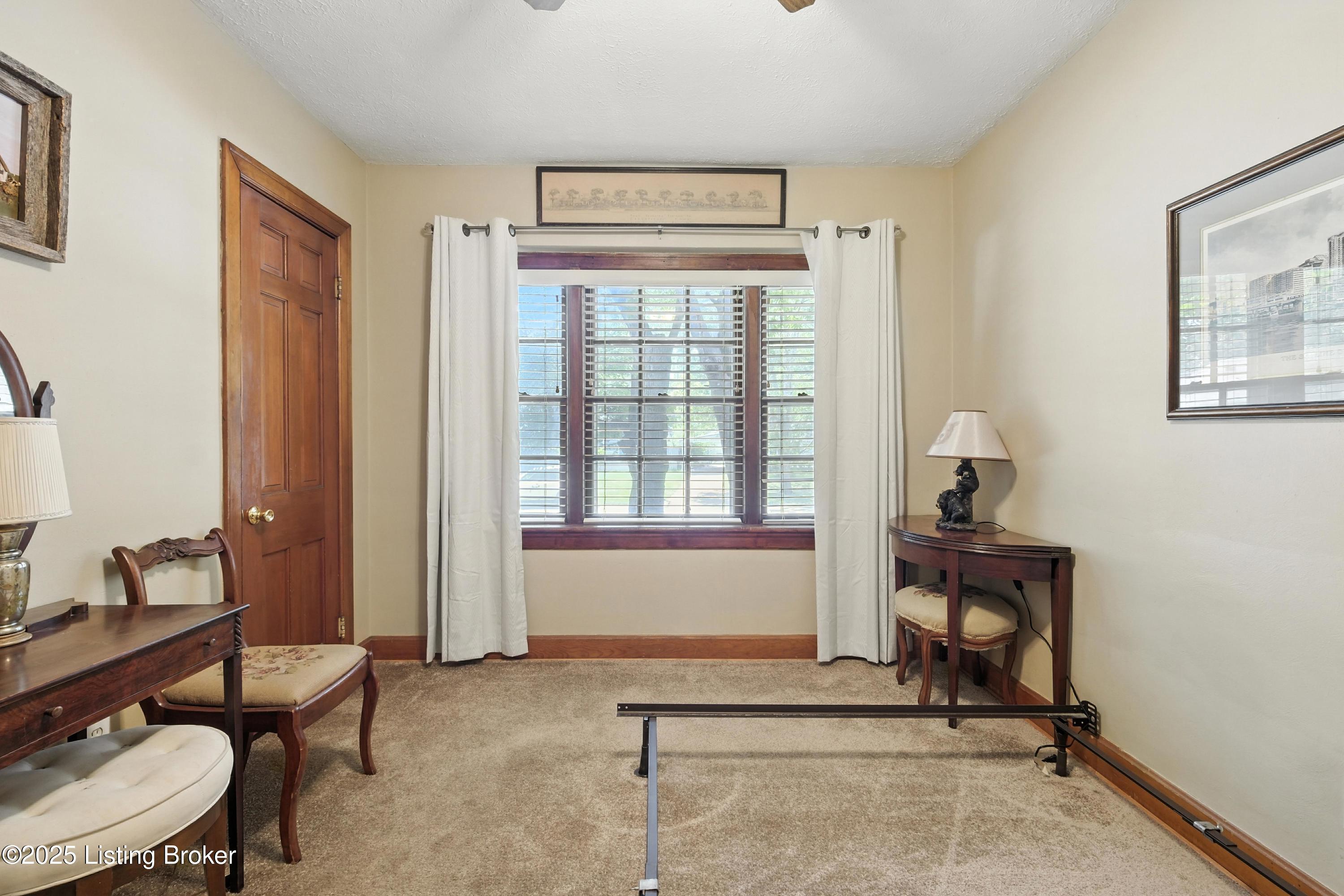 411 Christopher Pl