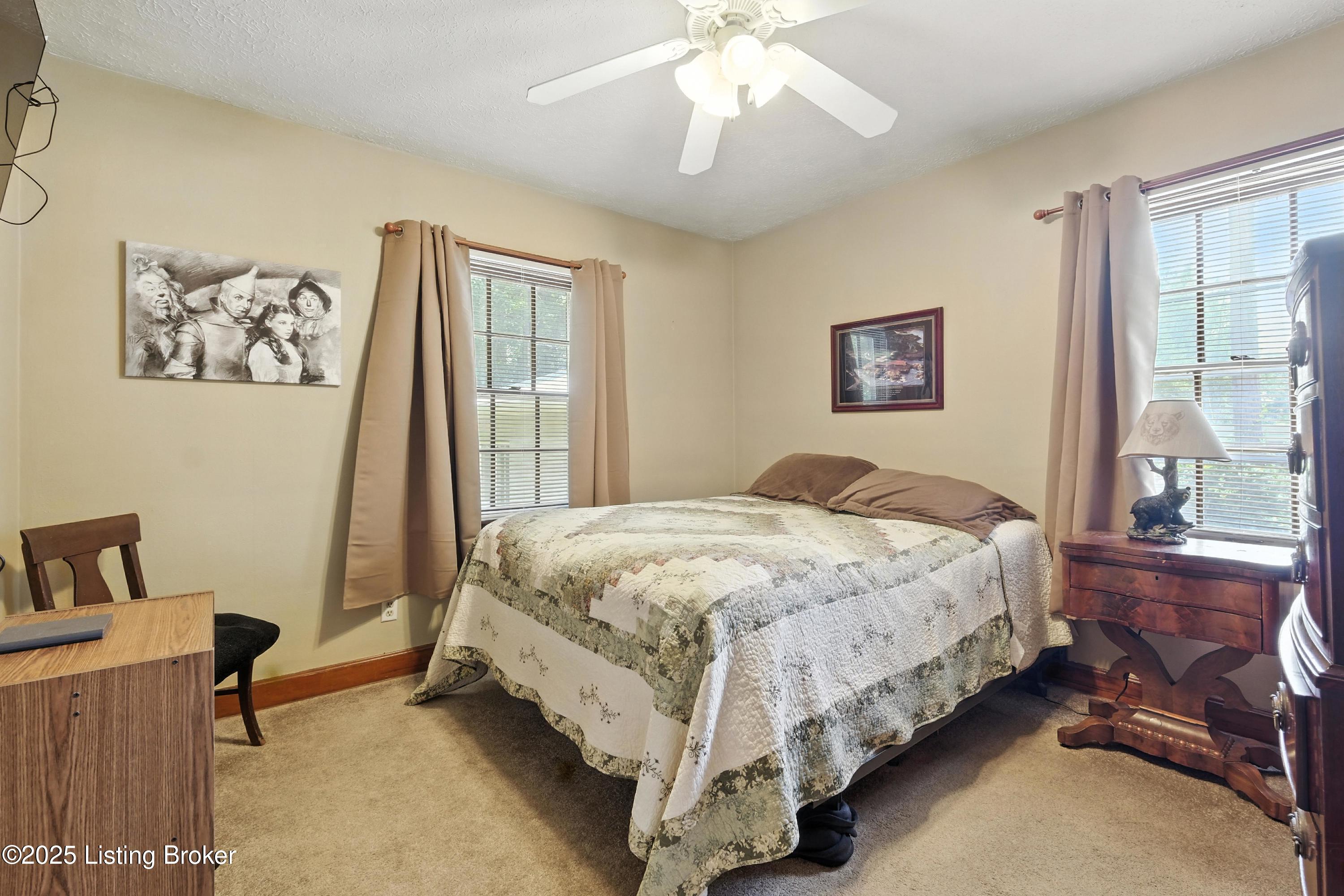 411 Christopher Pl