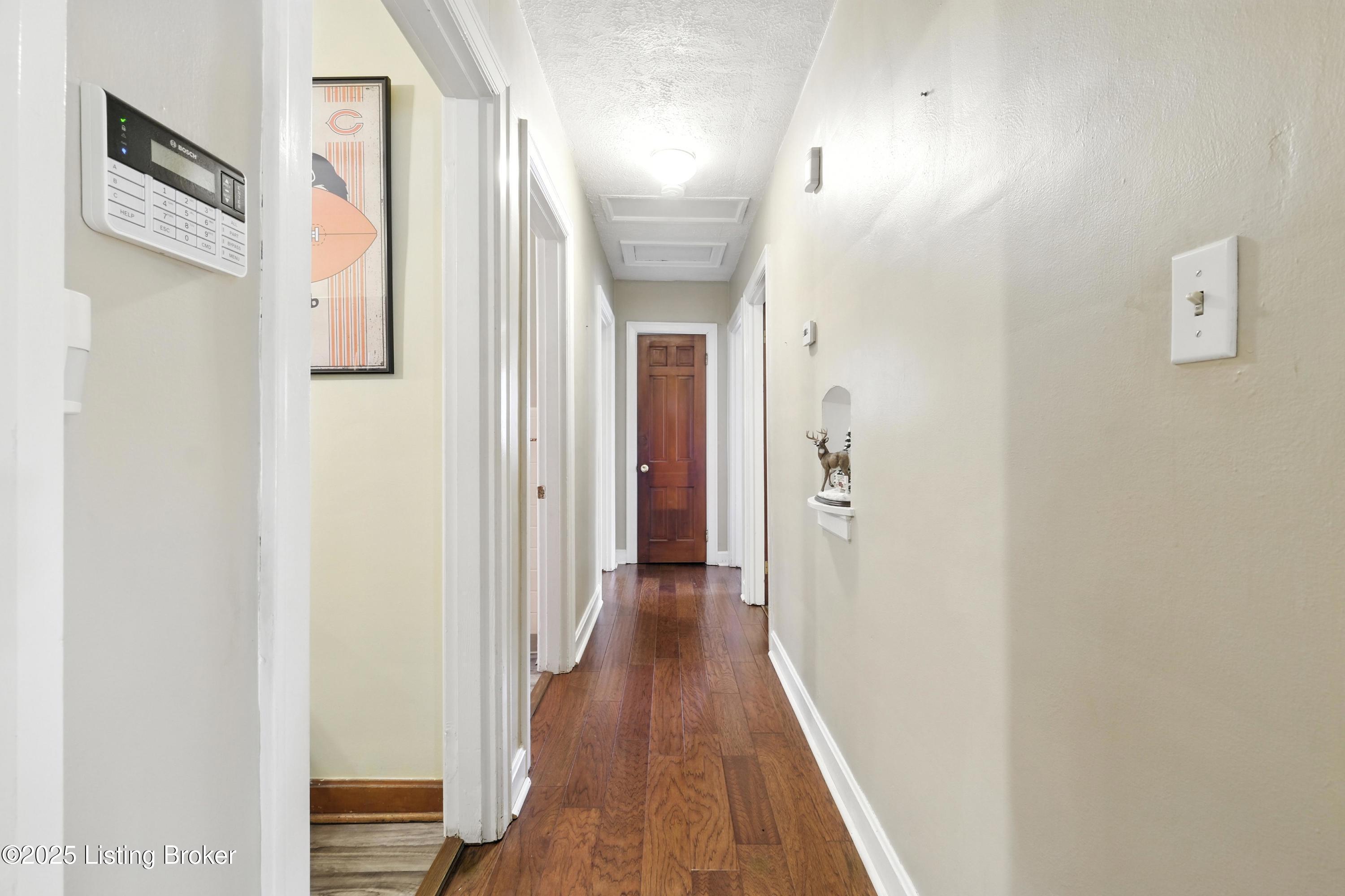411 Christopher Pl