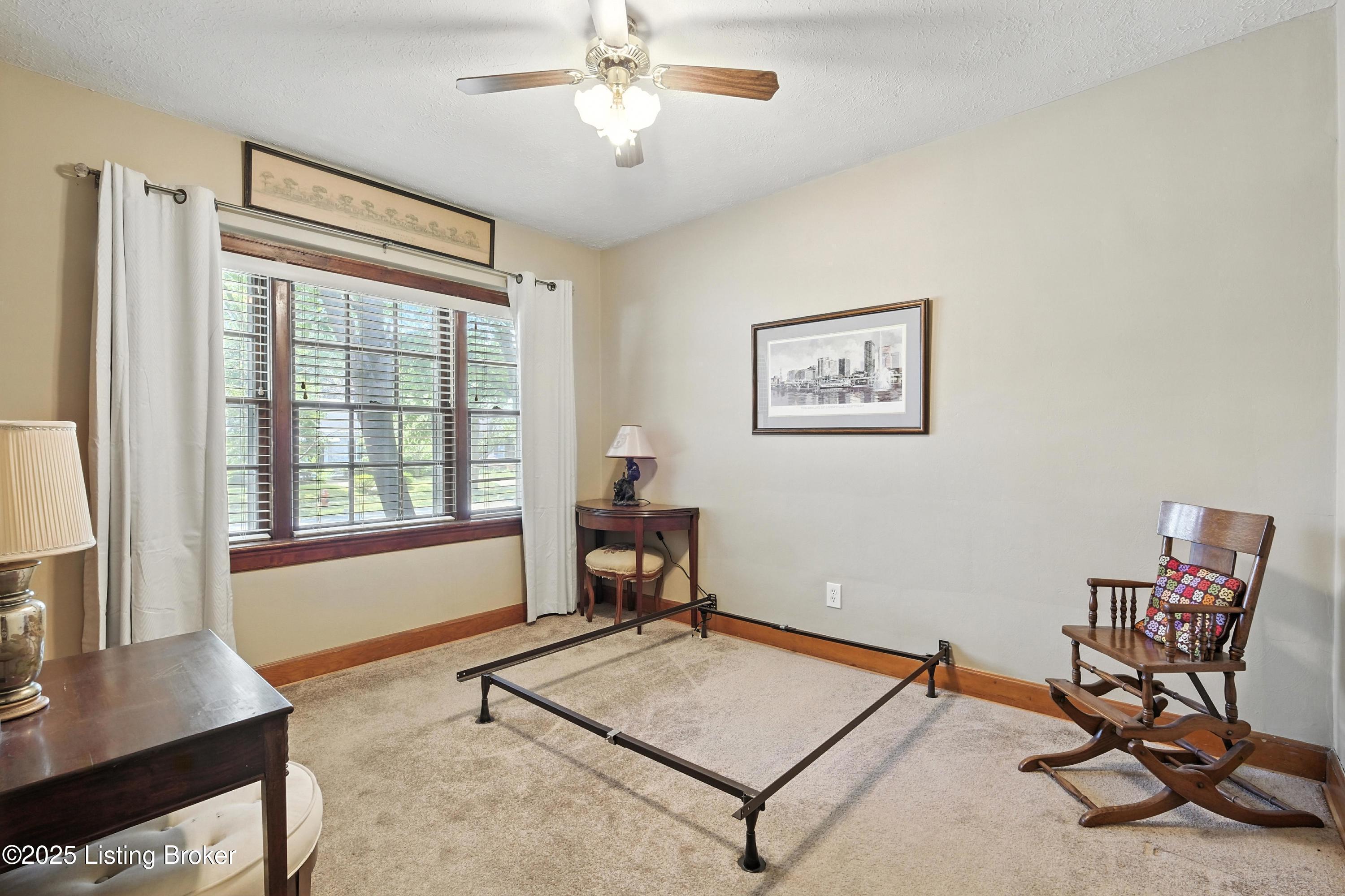 411 Christopher Pl