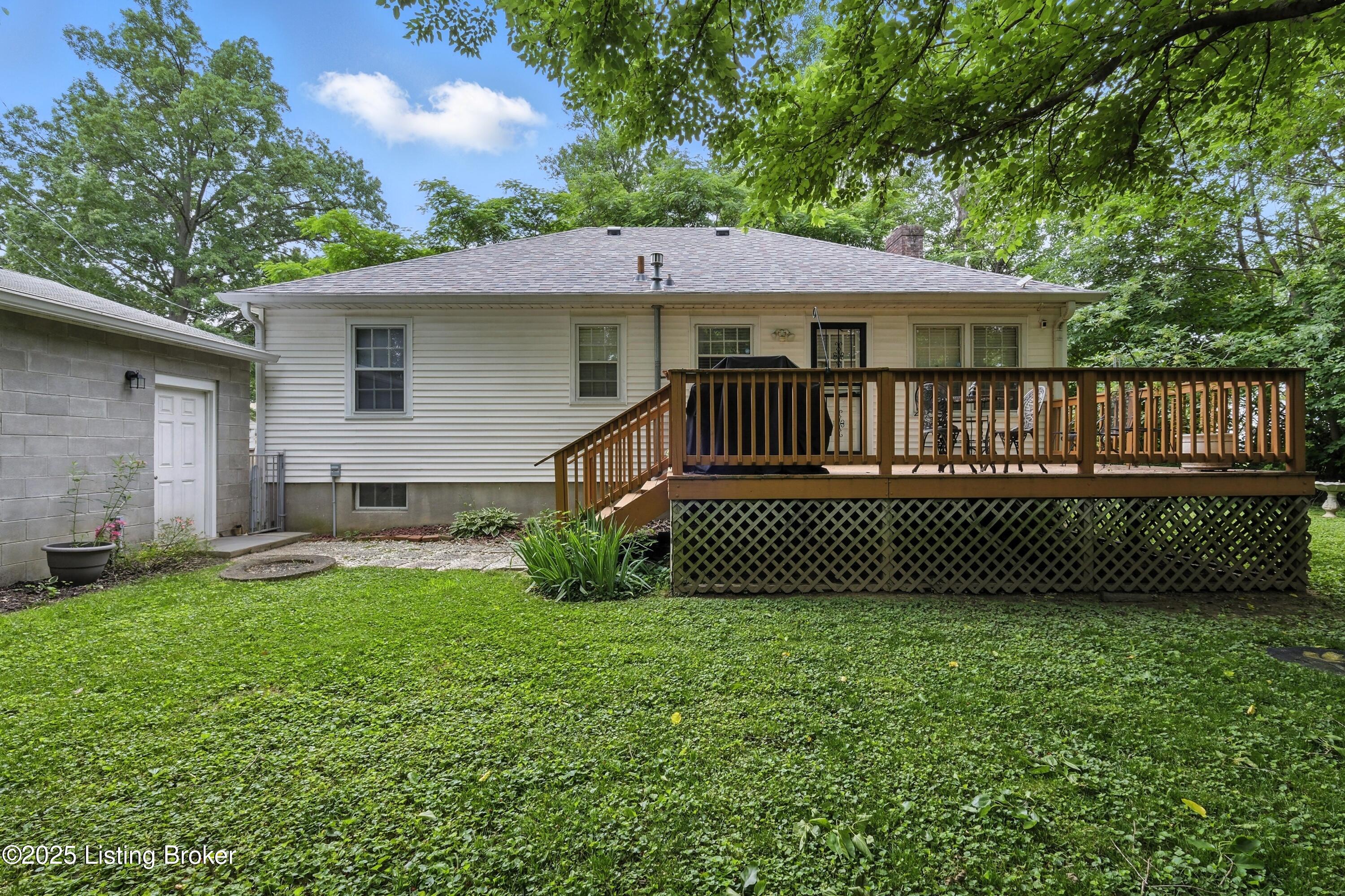 411 Christopher Pl