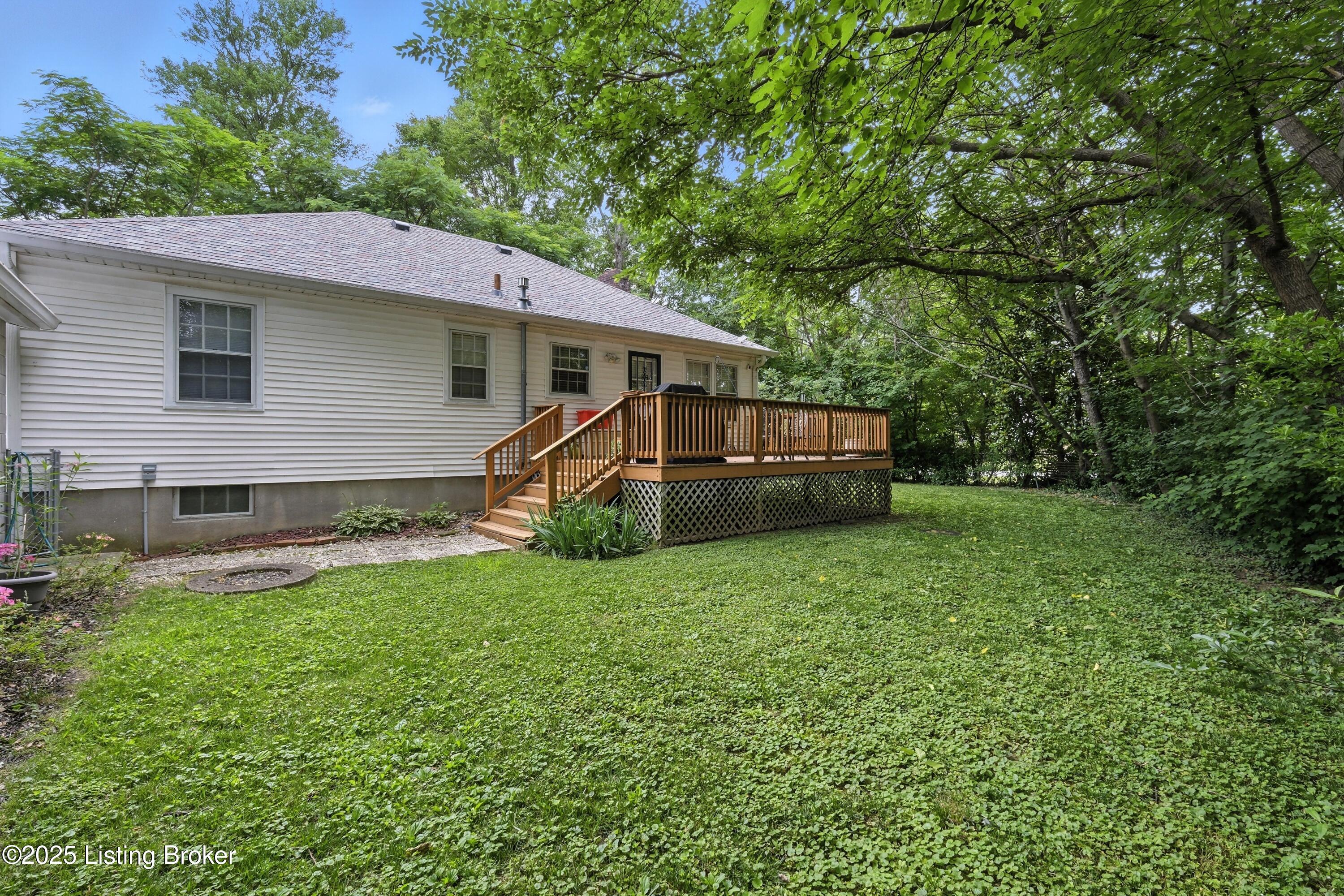 411 Christopher Pl