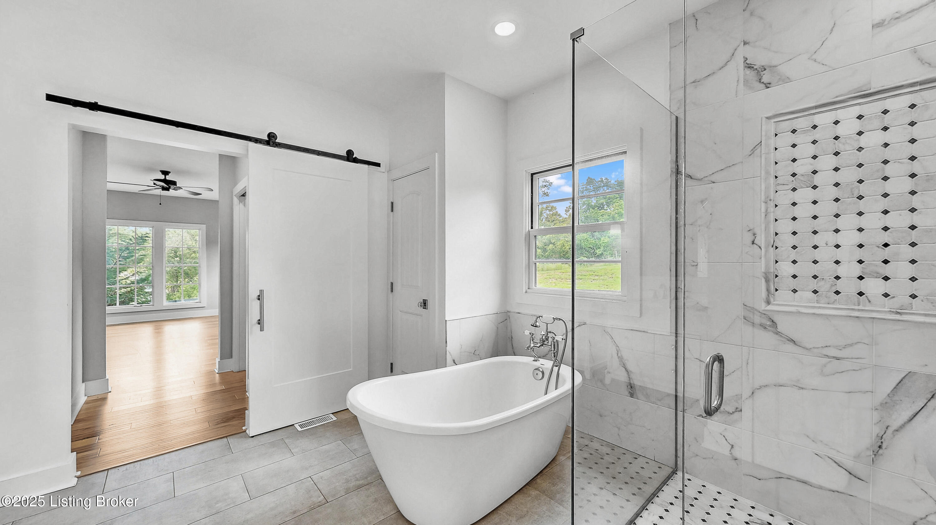 120 Lakelynn Ln