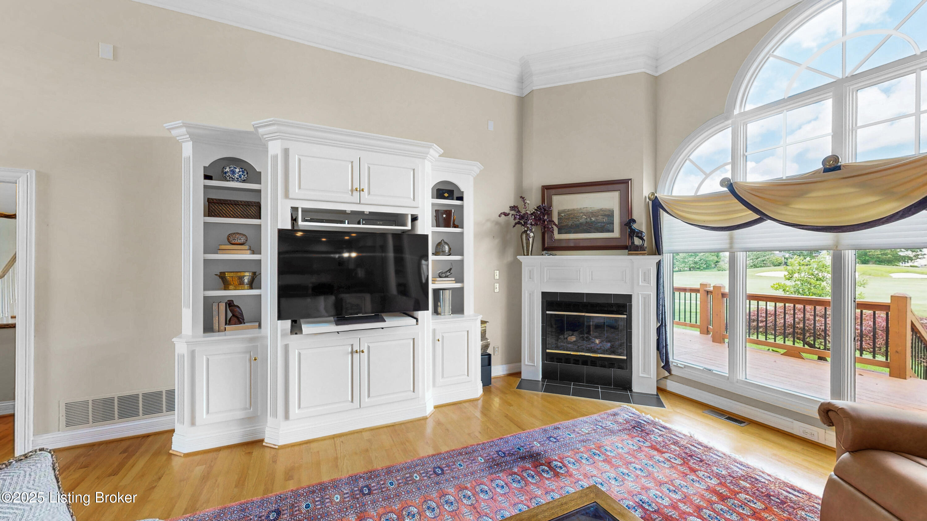 2221 Highland Springs Pl