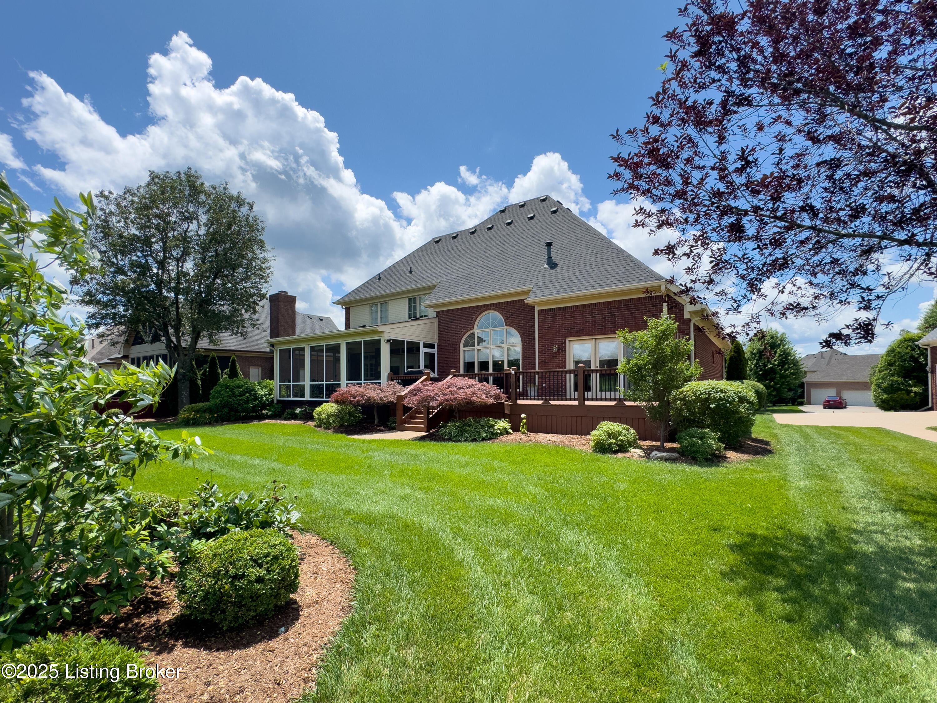 2221 Highland Springs Pl