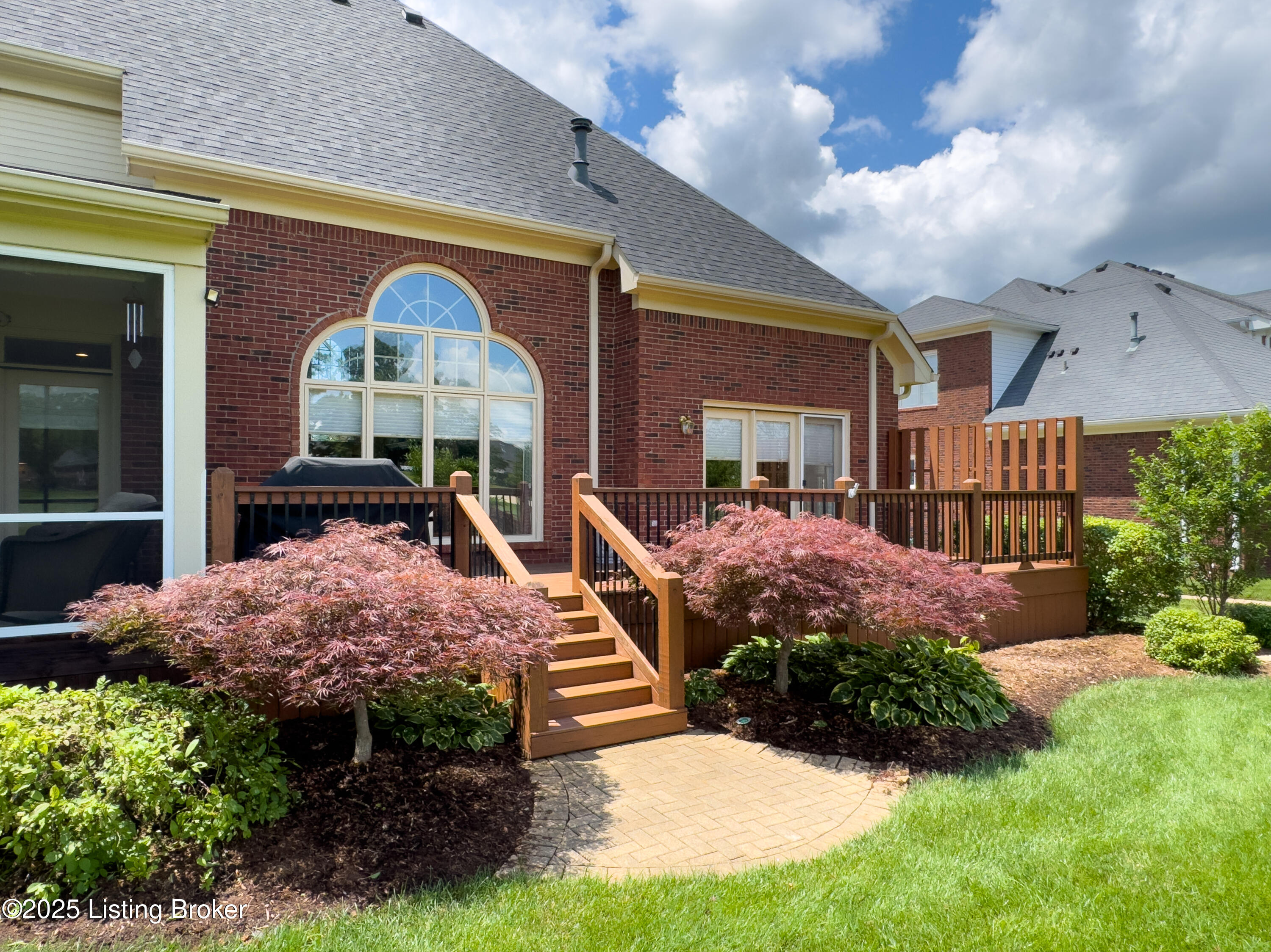 2221 Highland Springs Pl