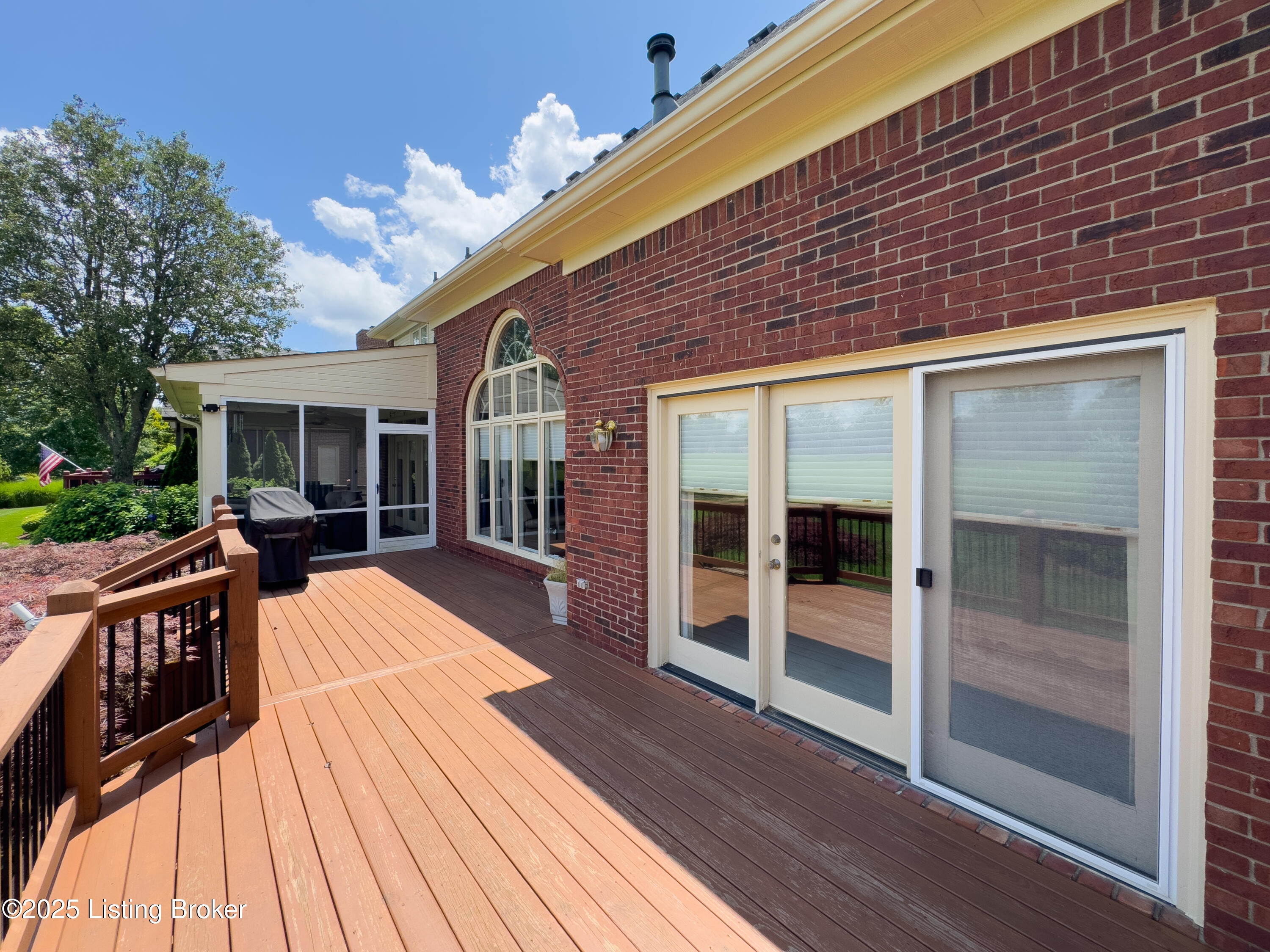 2221 Highland Springs Pl