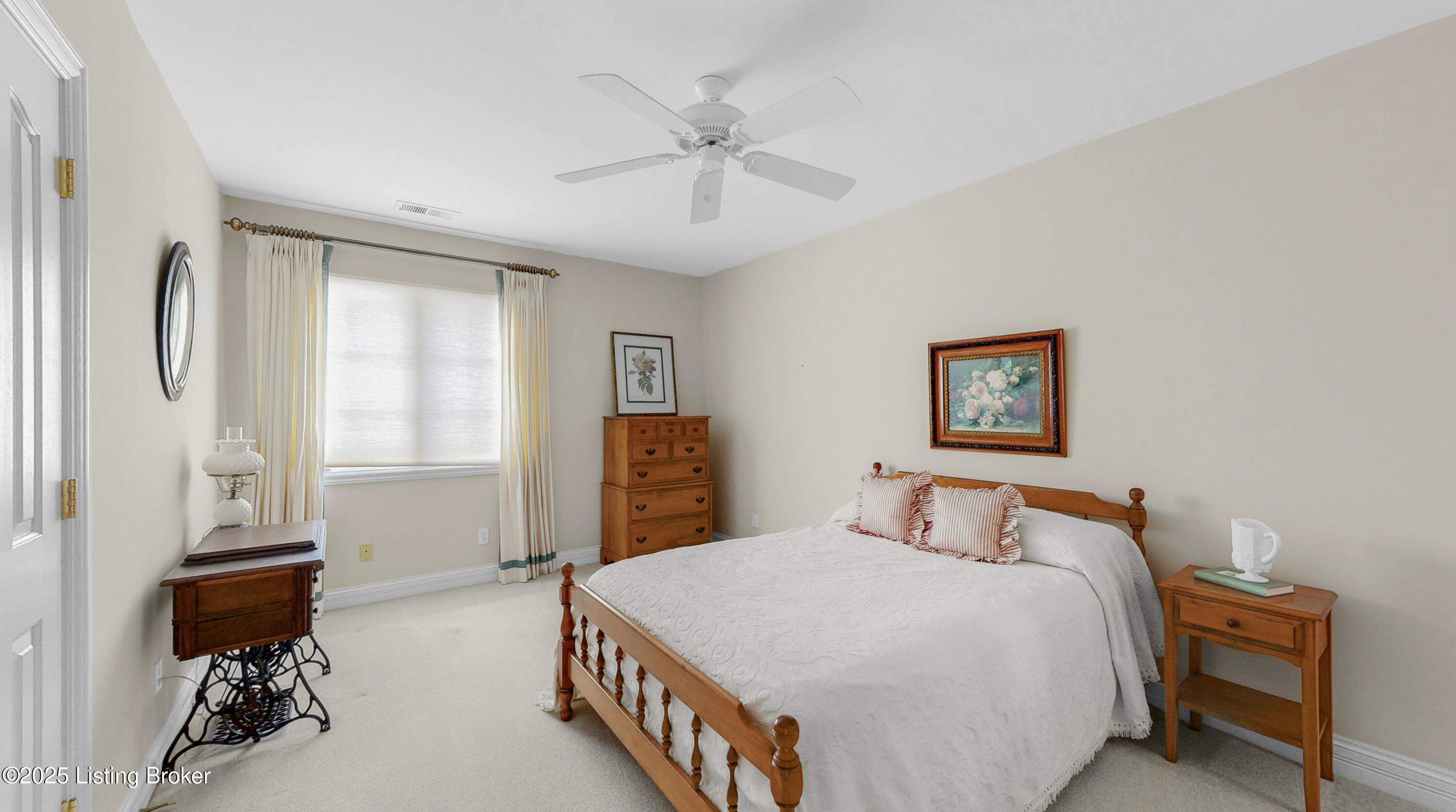 2221 Highland Springs Pl