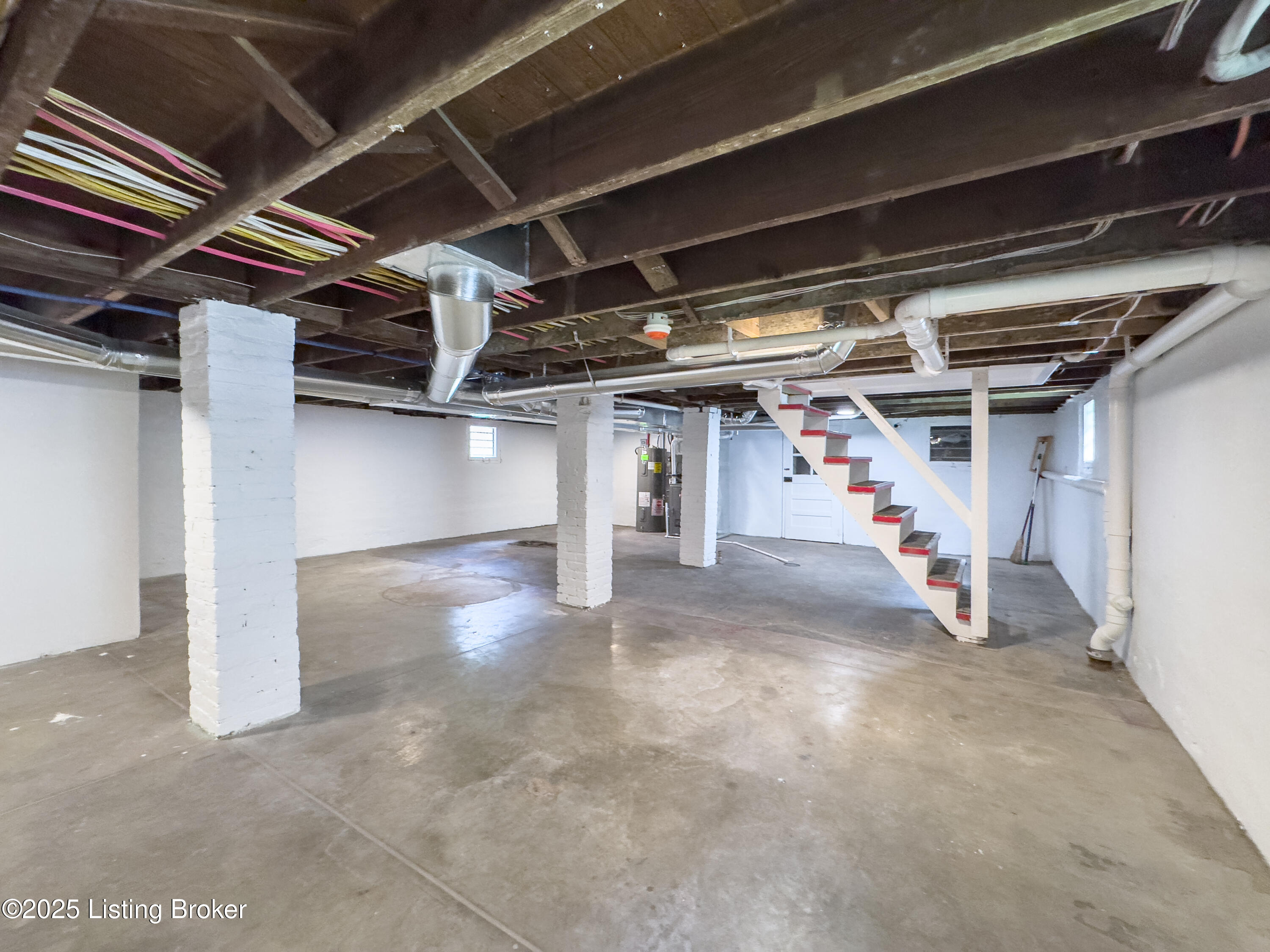 2117 Wrocklage Ave