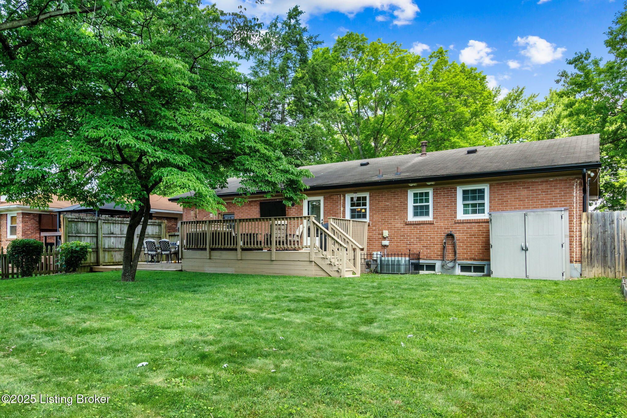 2926 White Plains Rd