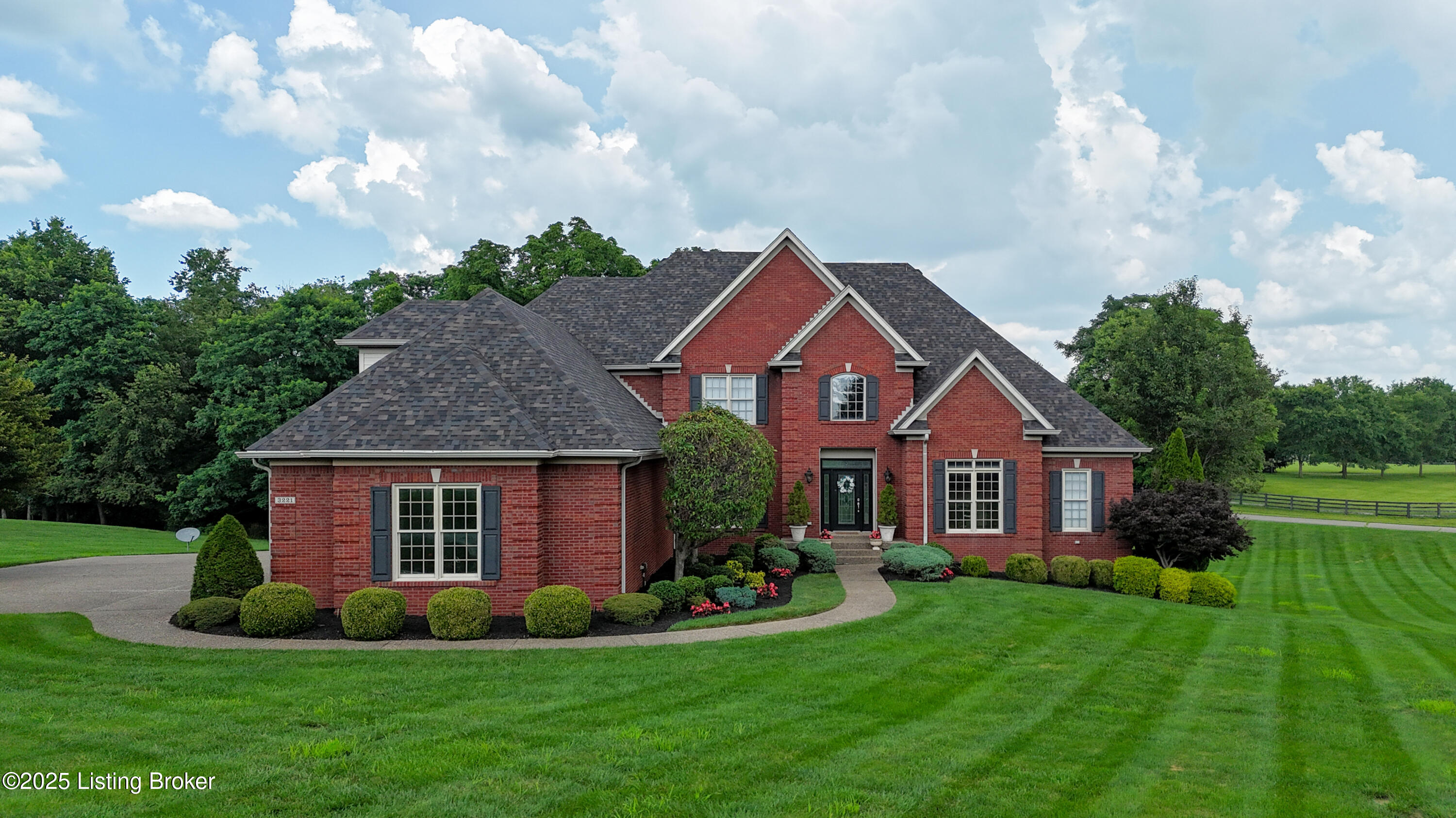 3221 Overlook Ridge Rd