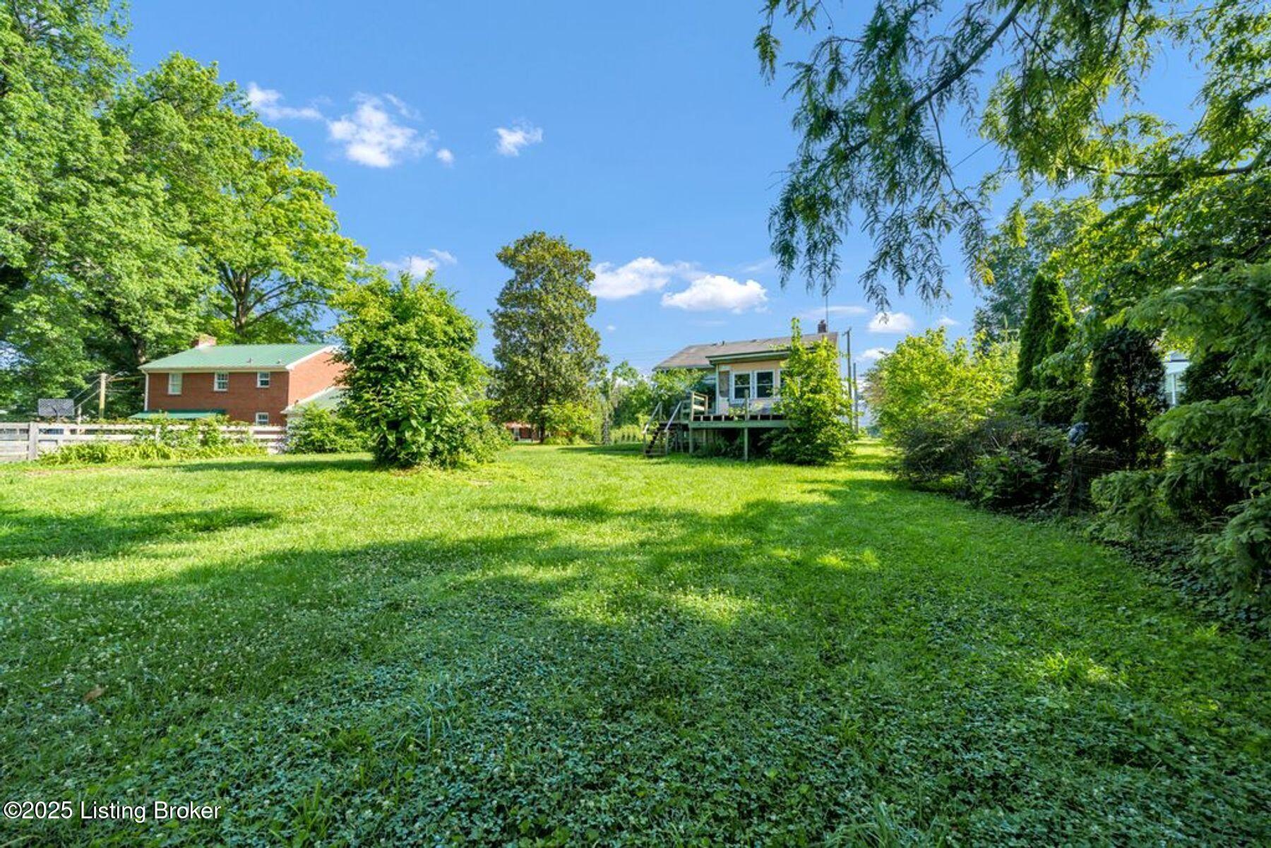 8118 Watterson Trail