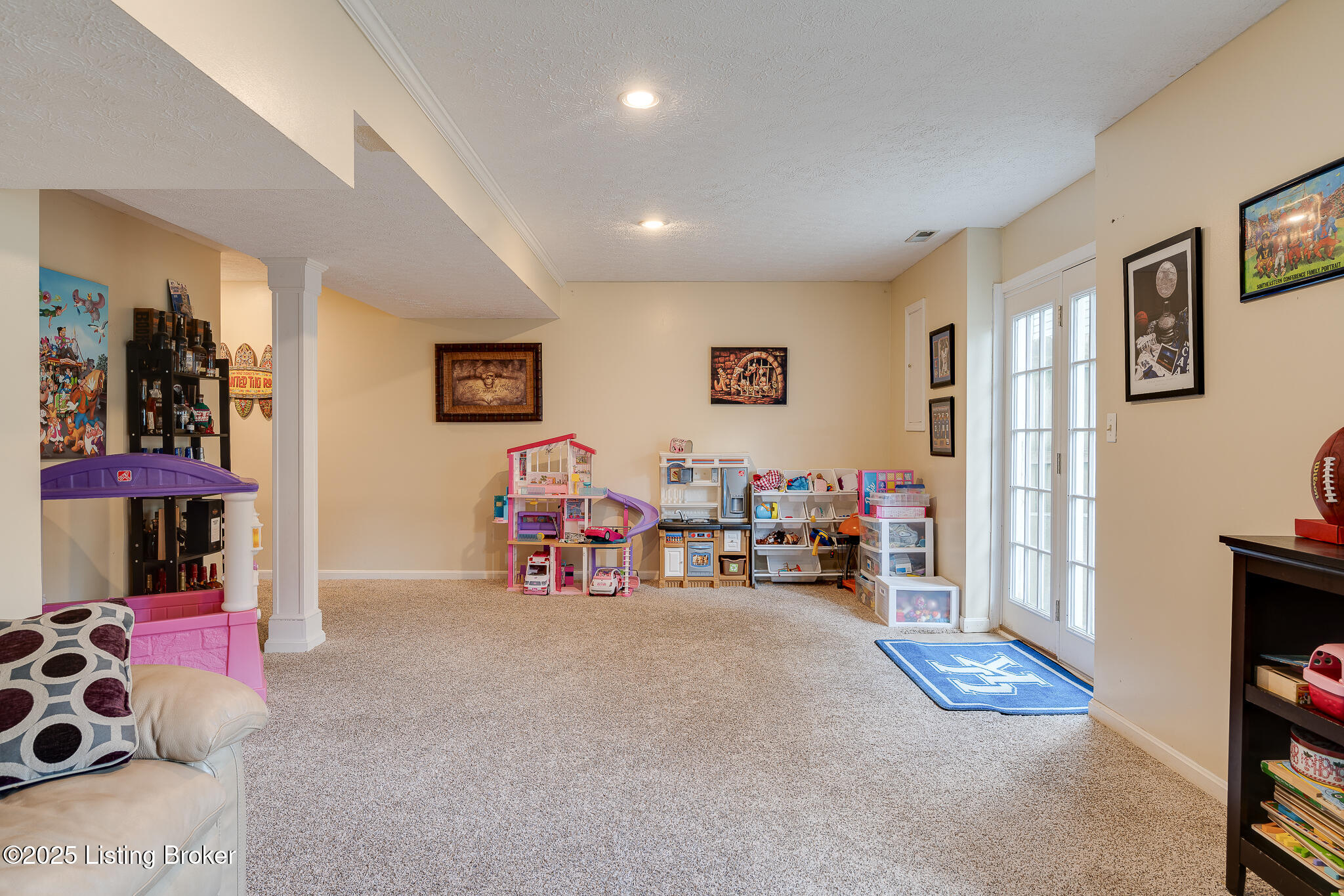 1403 Cadence Ct